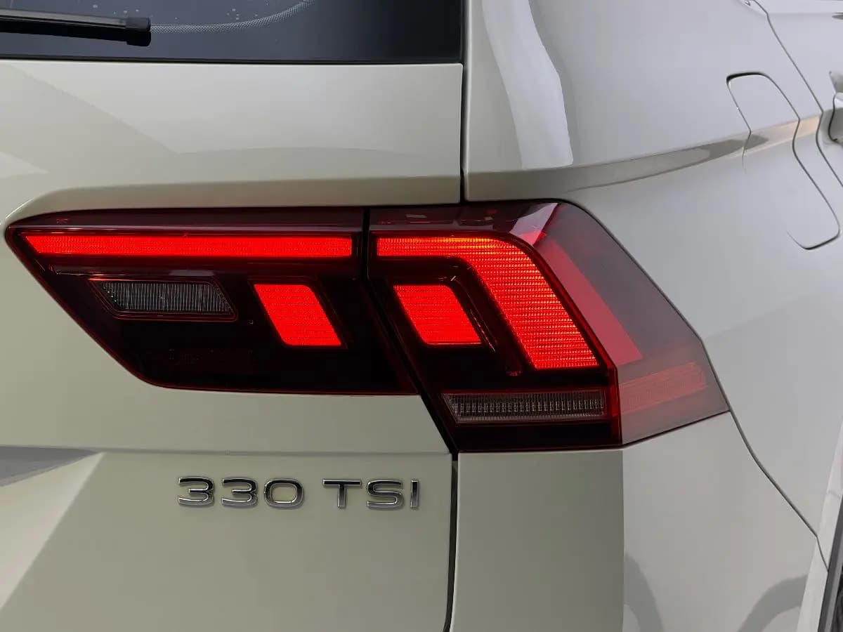 Volkswagen Tiguan L 2021 г. 51077 км. — фото 8