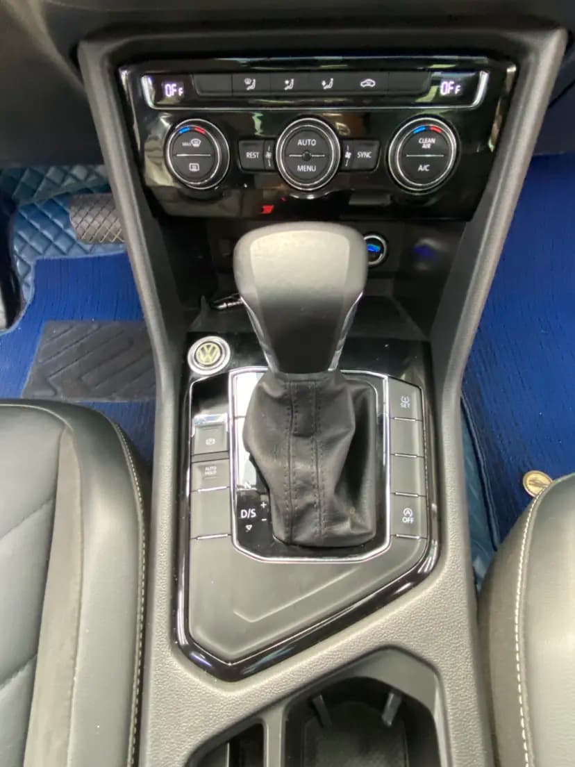 Volkswagen Tiguan L 2021 г. 49078 км. — фото 14