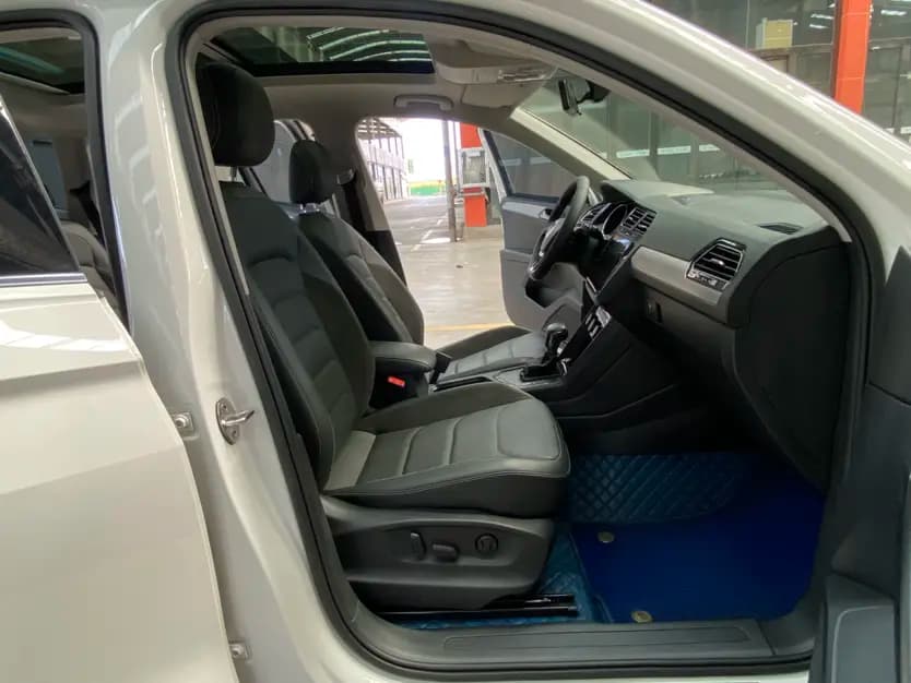 Volkswagen Tiguan L 2021 г. 49078 км. — фото 17