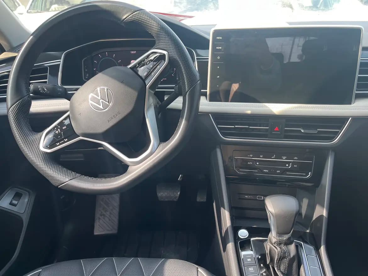 Volkswagen Tiguan L 2022 г. 30079 км. — фото 6