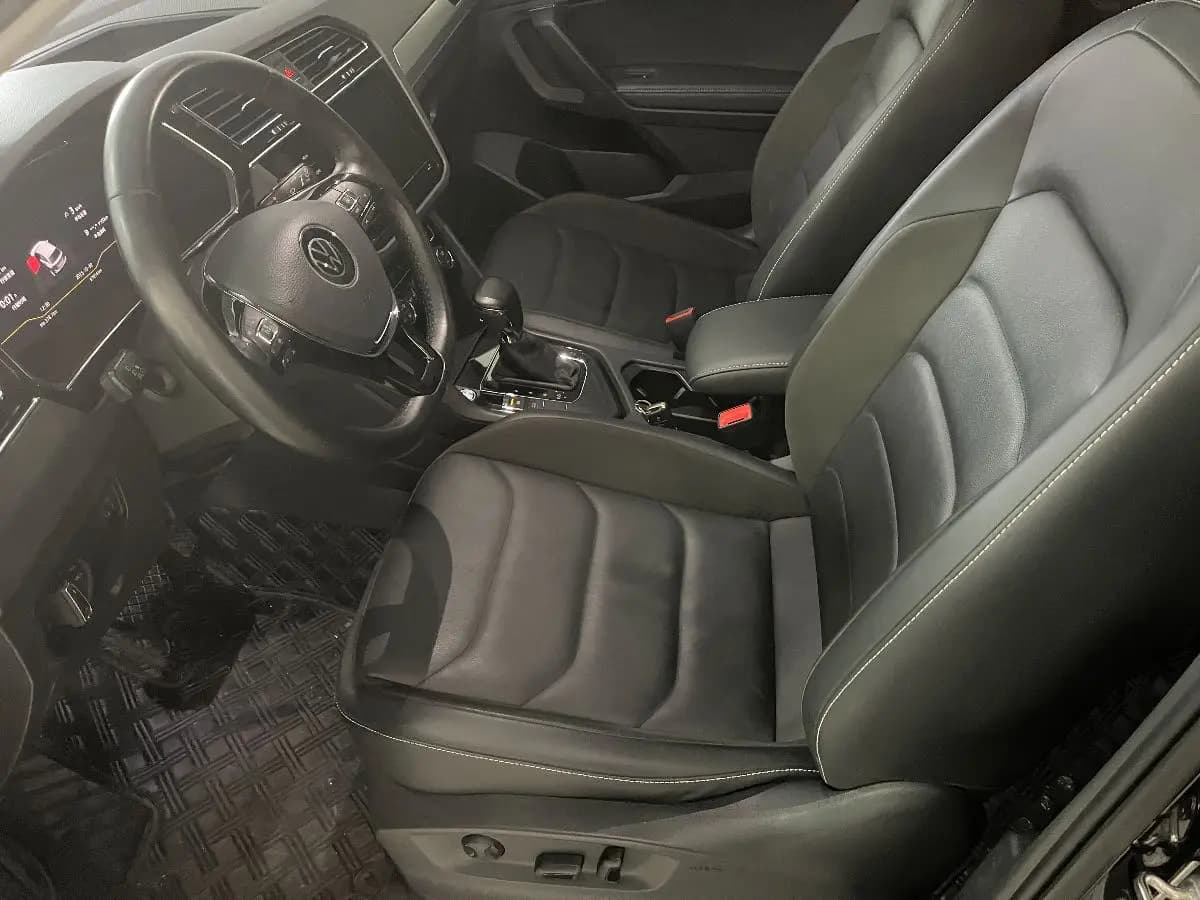 Volkswagen Tiguan L 2021 г. 67080 км. — фото 8