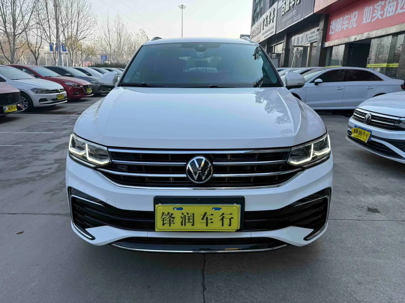 Volkswagen Tiguan L 2022 г. 51082 км. — фото 2