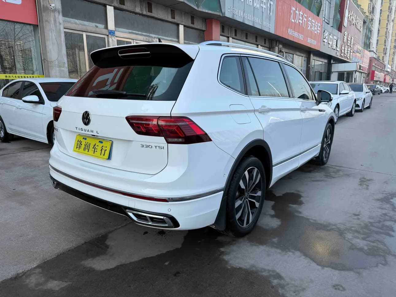 Volkswagen Tiguan L 2022 г. 51082 км. — фото 6