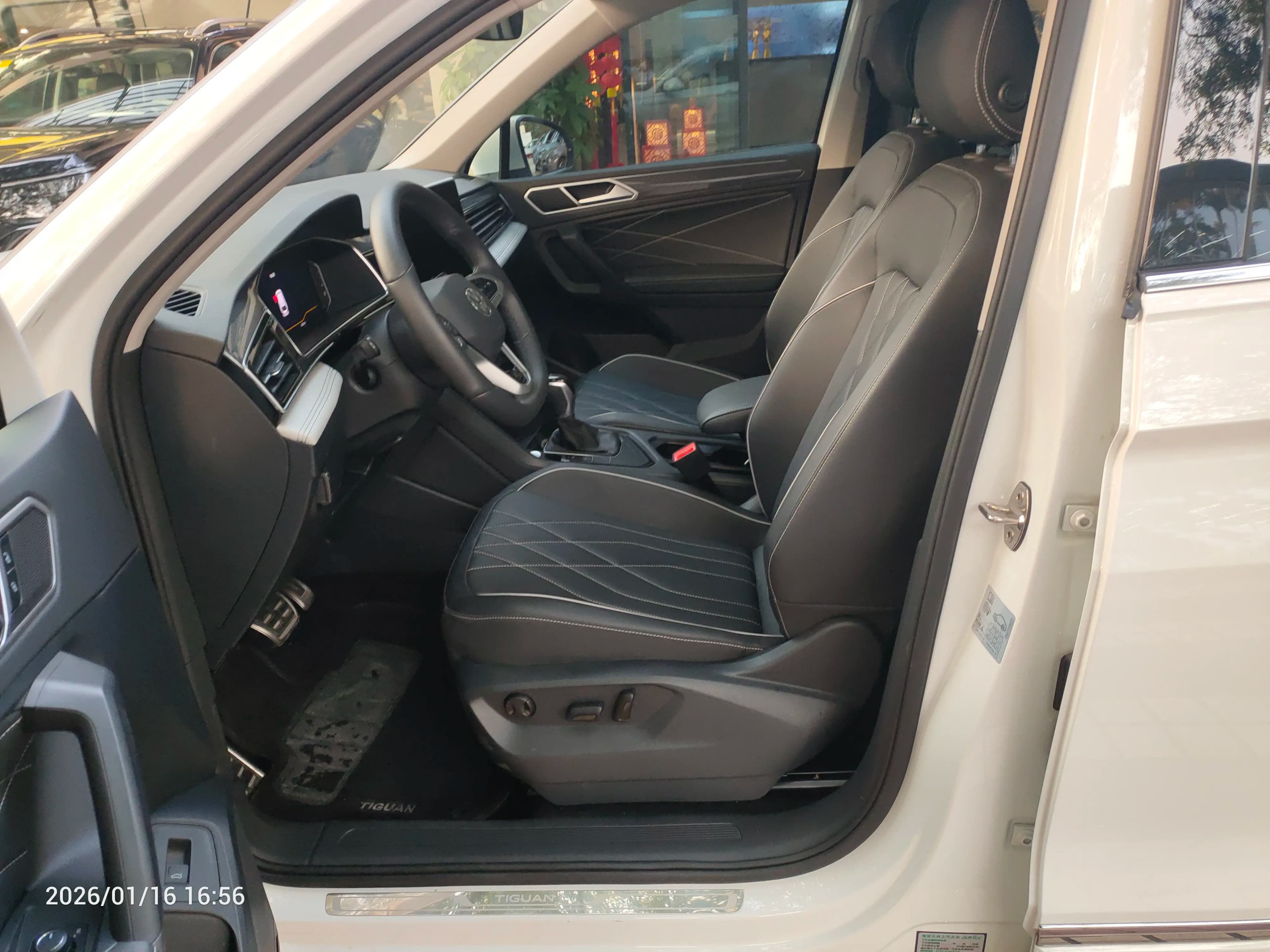 Volkswagen Tiguan L 2024 г. 4385 км. — фото 10