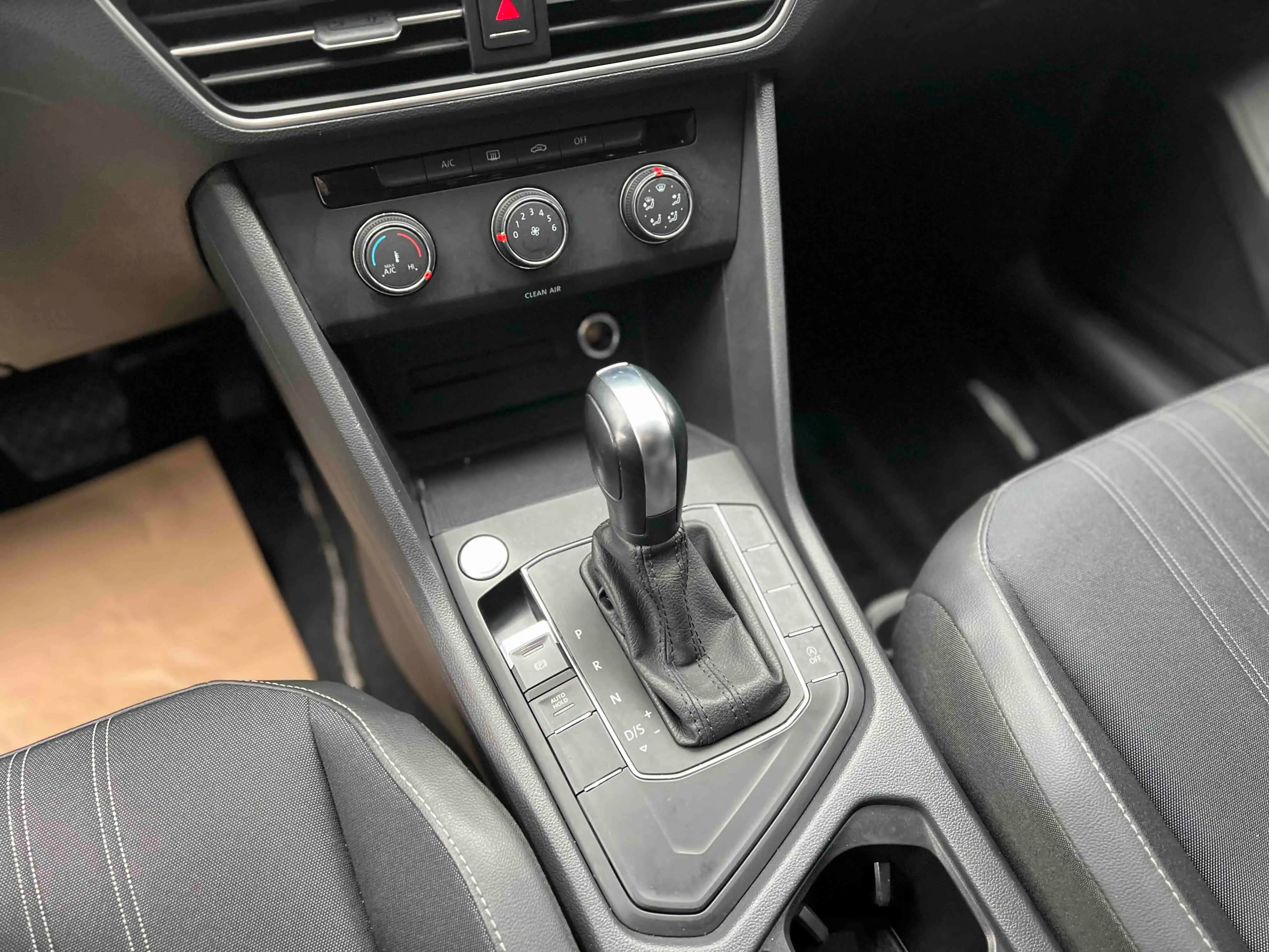 Volkswagen Tiguan L 2022 г. 110086 км. — фото 13