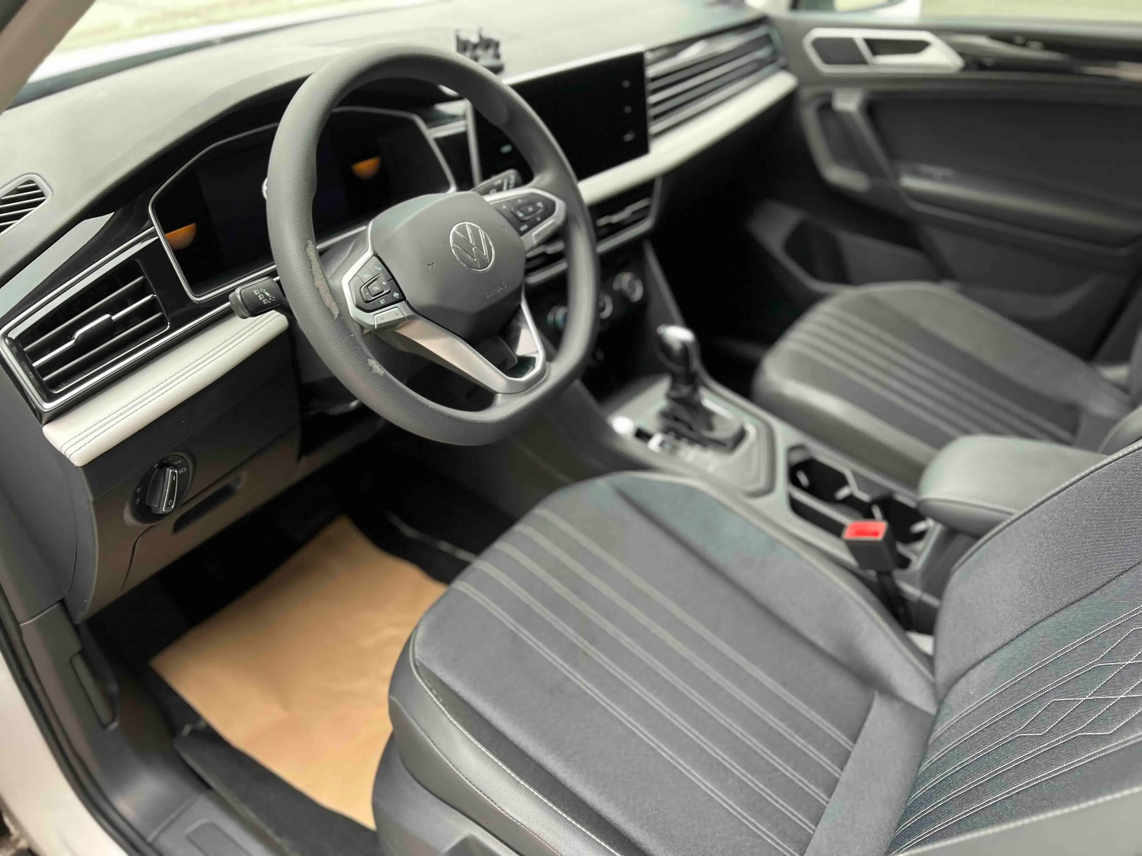 Volkswagen Tiguan L 2022 г. 110086 км. — фото 14