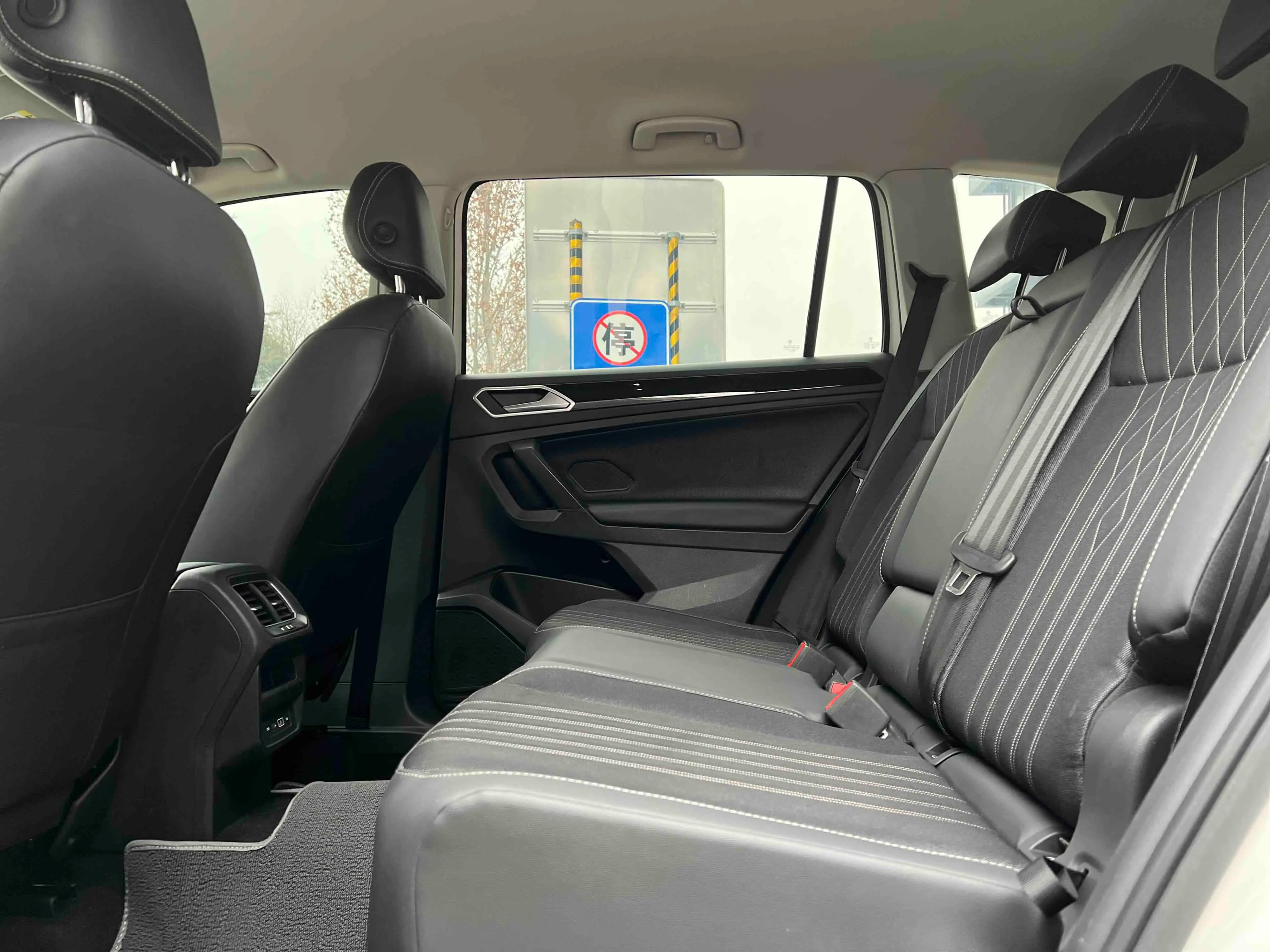 Volkswagen Tiguan L 2022 г. 110086 км. — фото 15