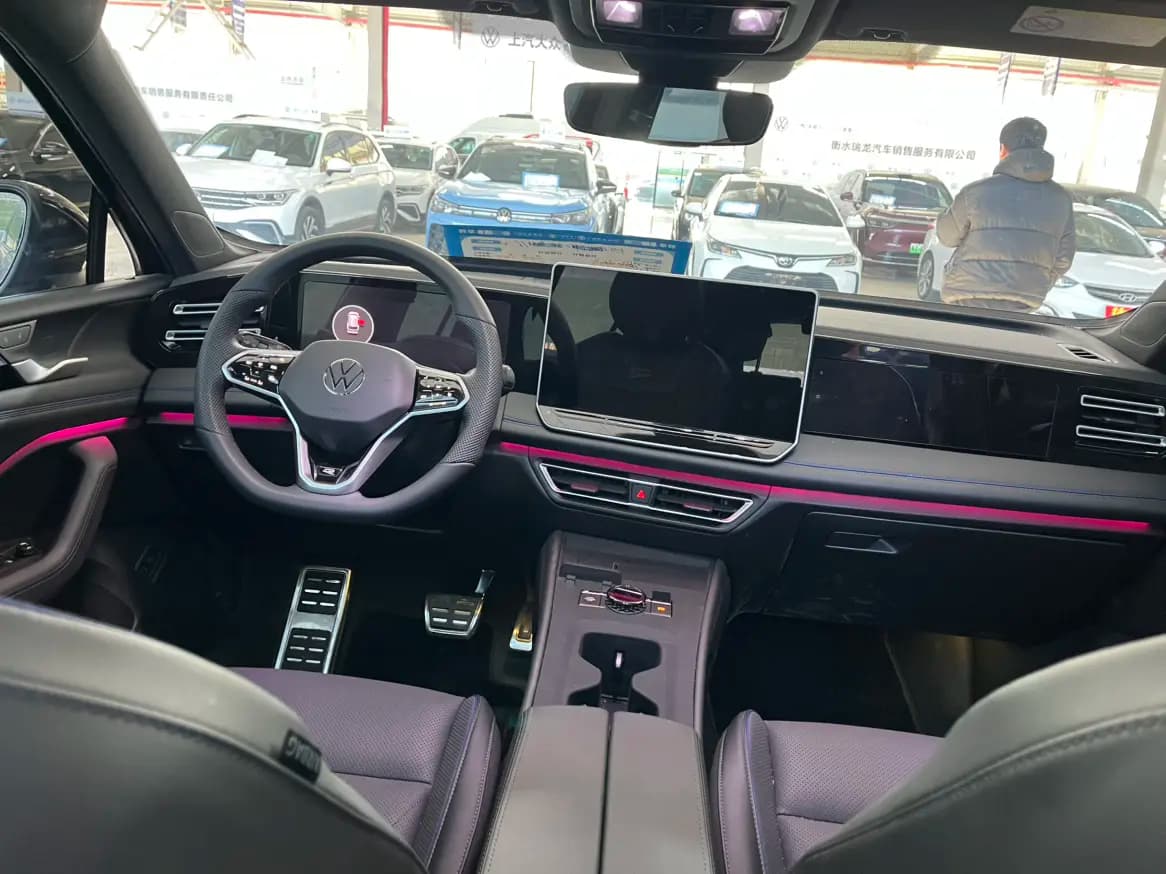 Volkswagen Tiguan L 2024 г. 6087 км. — фото 7