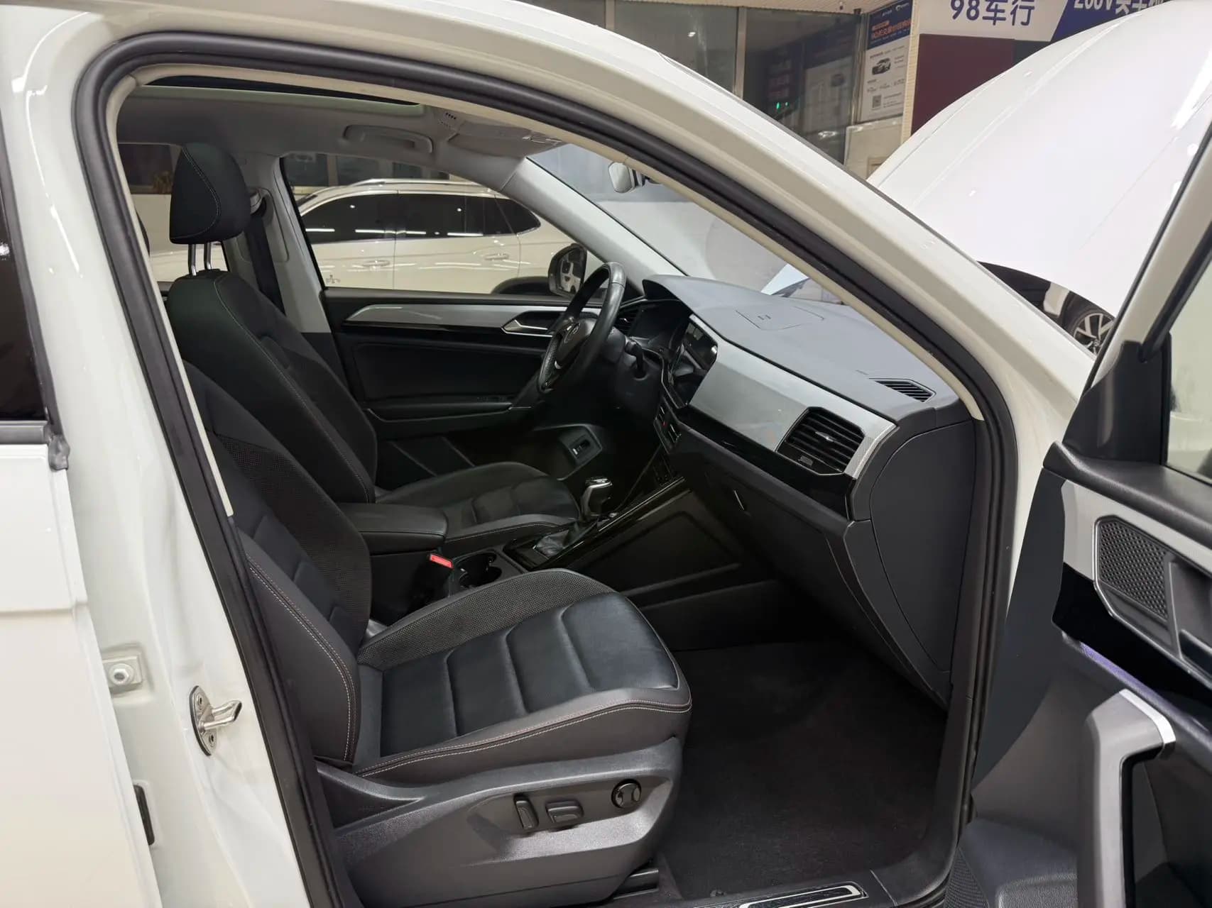 Volkswagen Tayron 2021 г. 41000 км. — фото 17