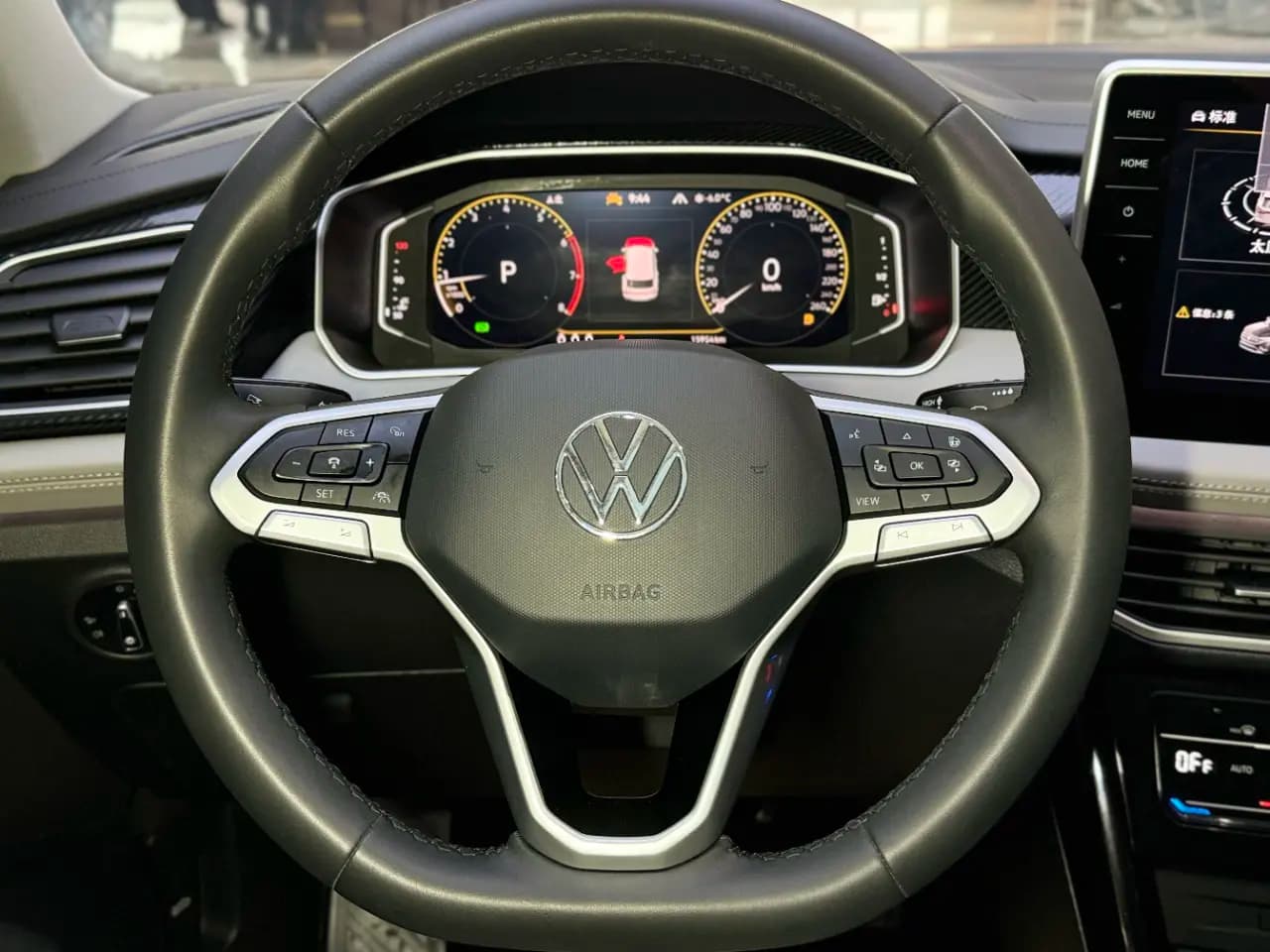 Volkswagen Tayron 2023 г. 33000 км. — фото 8