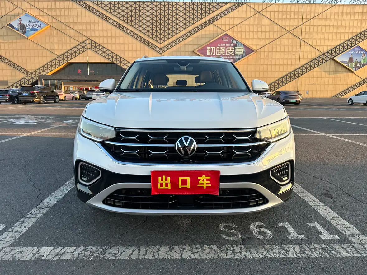 Volkswagen Tayron 2023 г. 35000 км. — фото 2