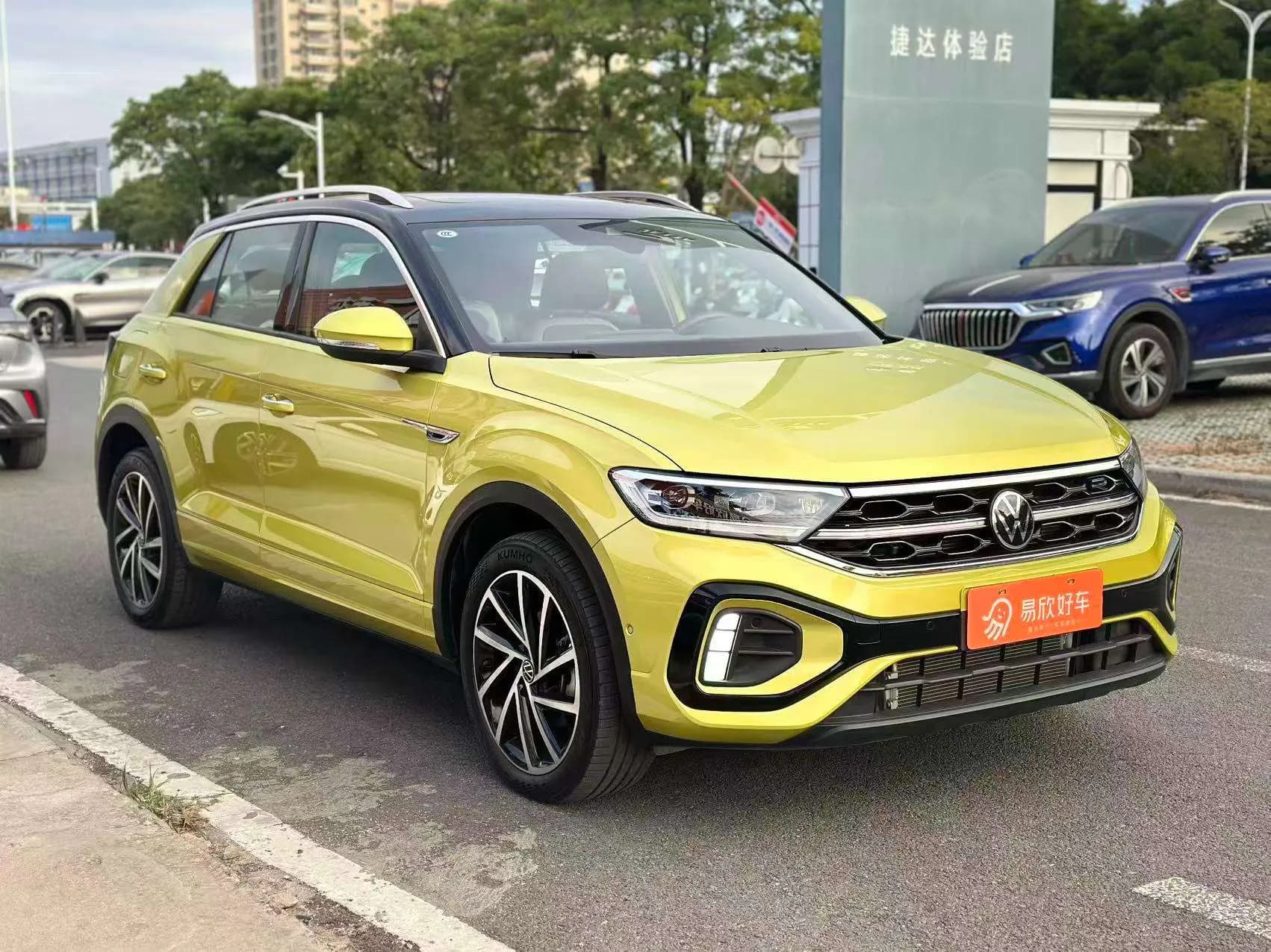 Volkswagen T-Roc 2023 г. 2915 км. — фото 2