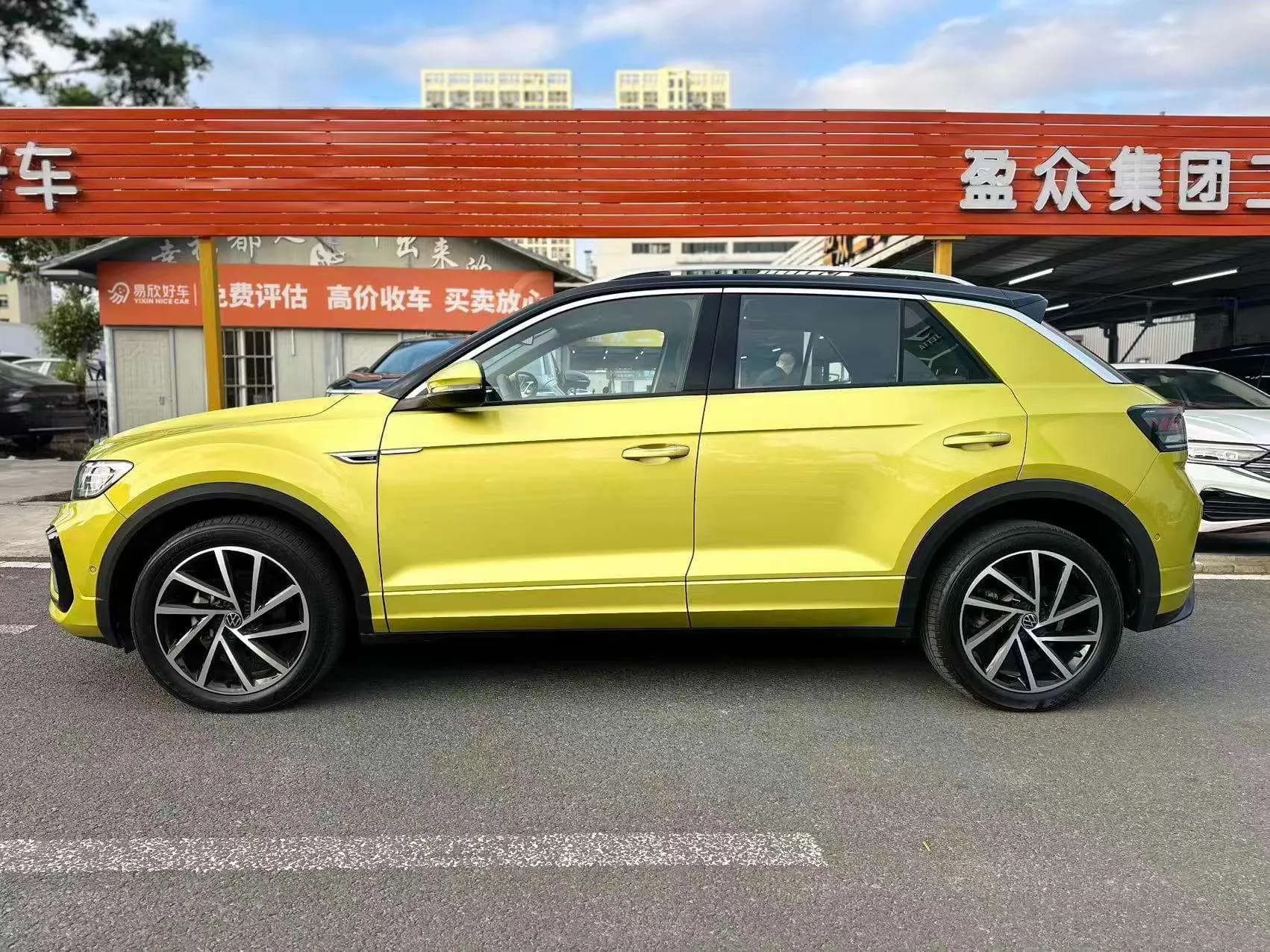 Volkswagen T-Roc 2023 г. 2915 км. — фото 3