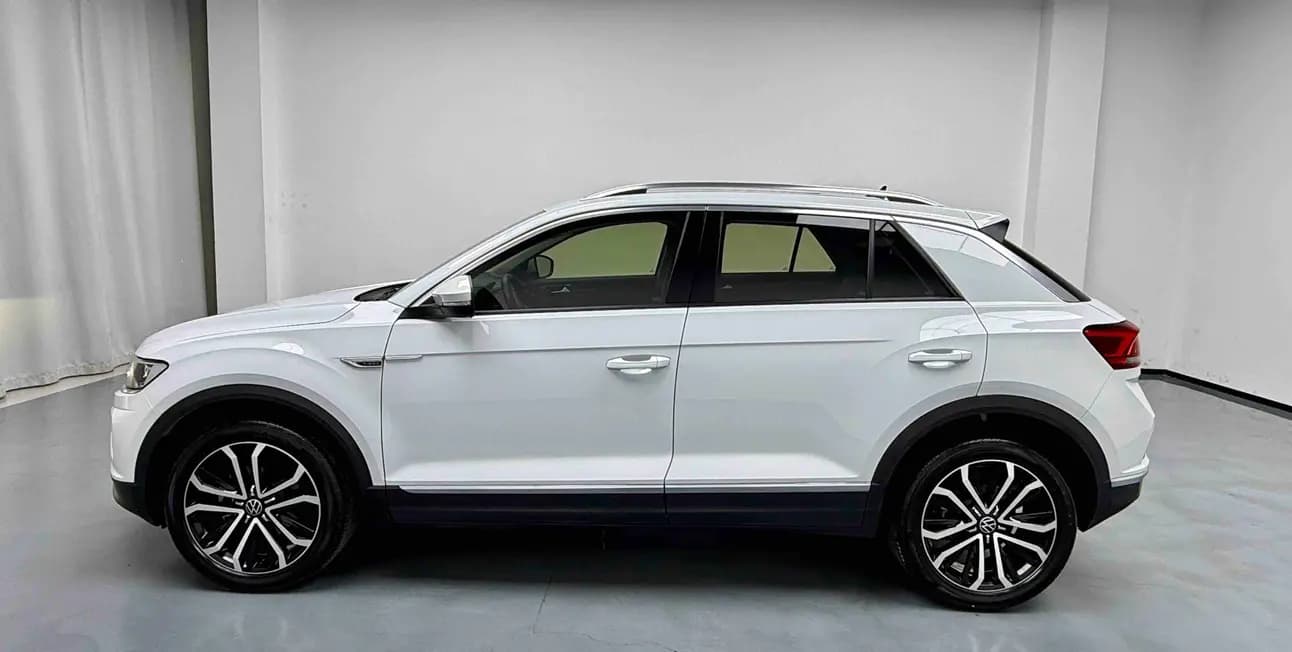 Volkswagen T-Roc 2023 г. 22816 км. — фото 4