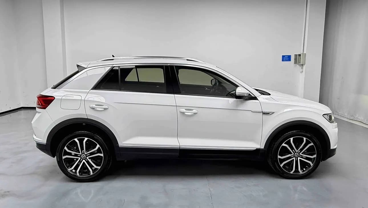 Volkswagen T-Roc 2023 г. 22816 км. — фото 6