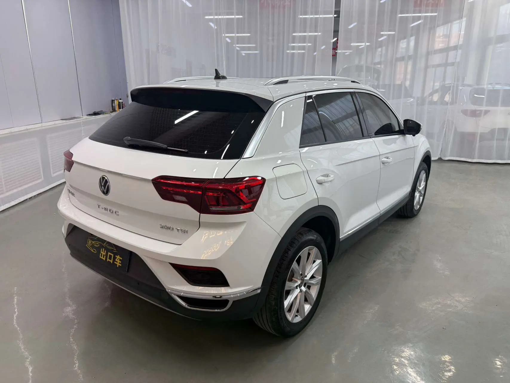 Volkswagen T-Roc 2023 г. 28019 км. — фото 6