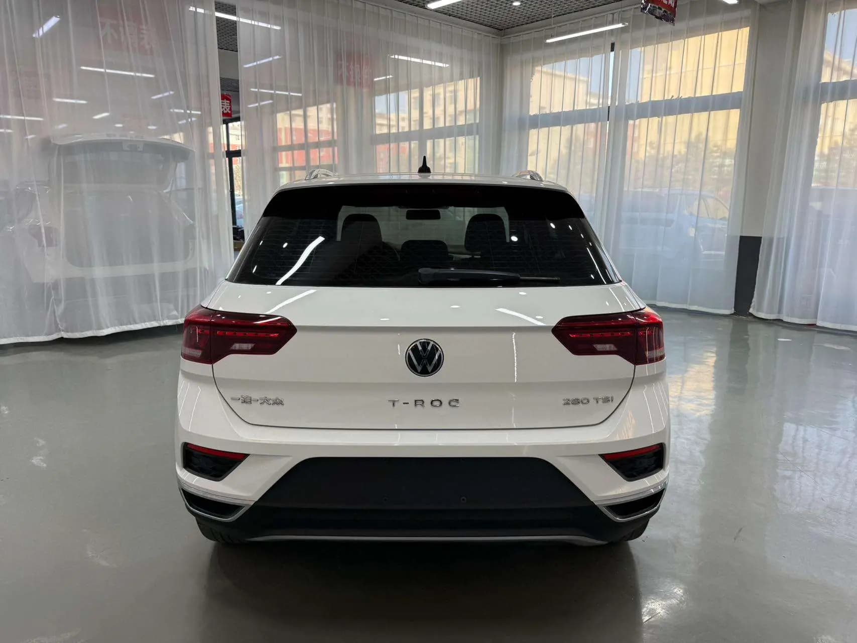 Volkswagen T-Roc 2022 г. 38127 км. — фото 5