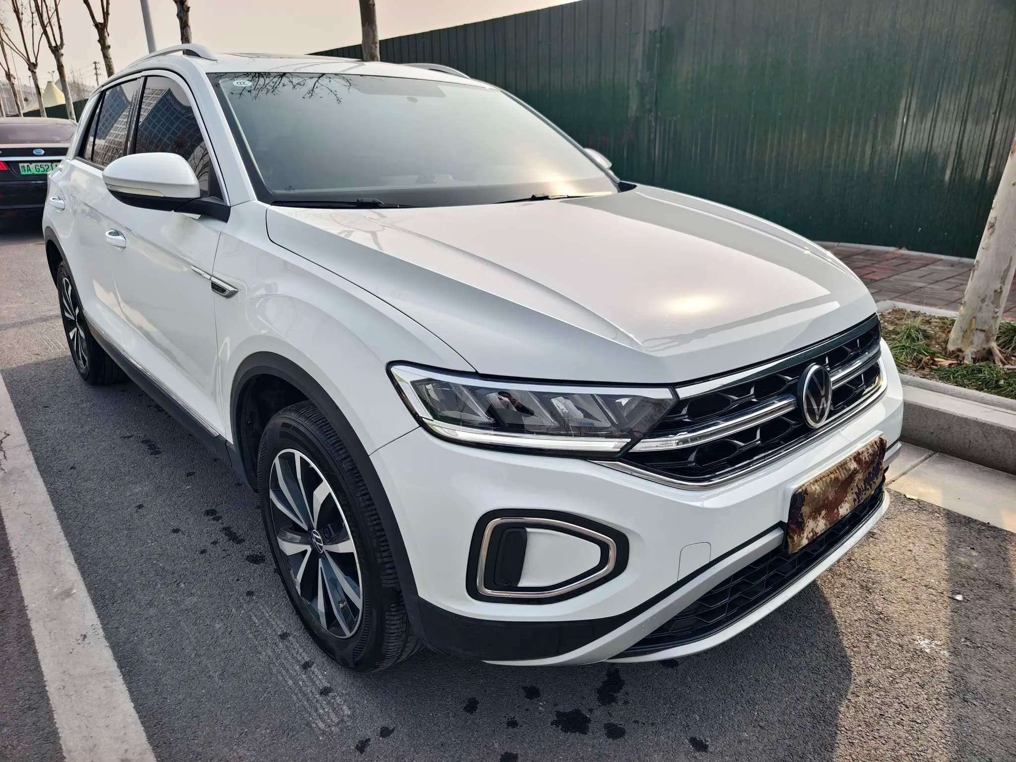 Volkswagen T-Roc 2024 г. 42128 км. — фото 3
