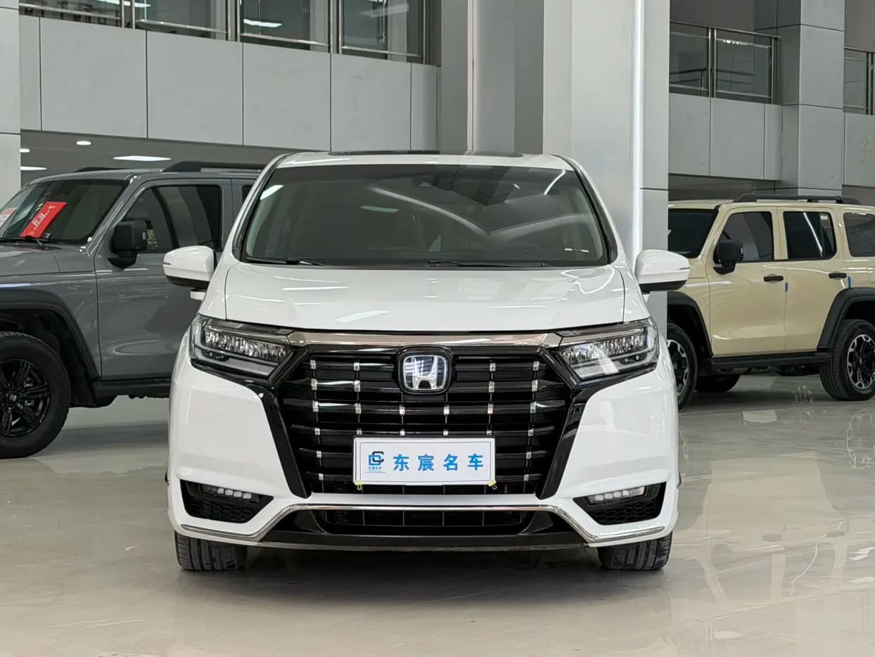 Honda Elysion 2022 г. 67062 км. — фото 2