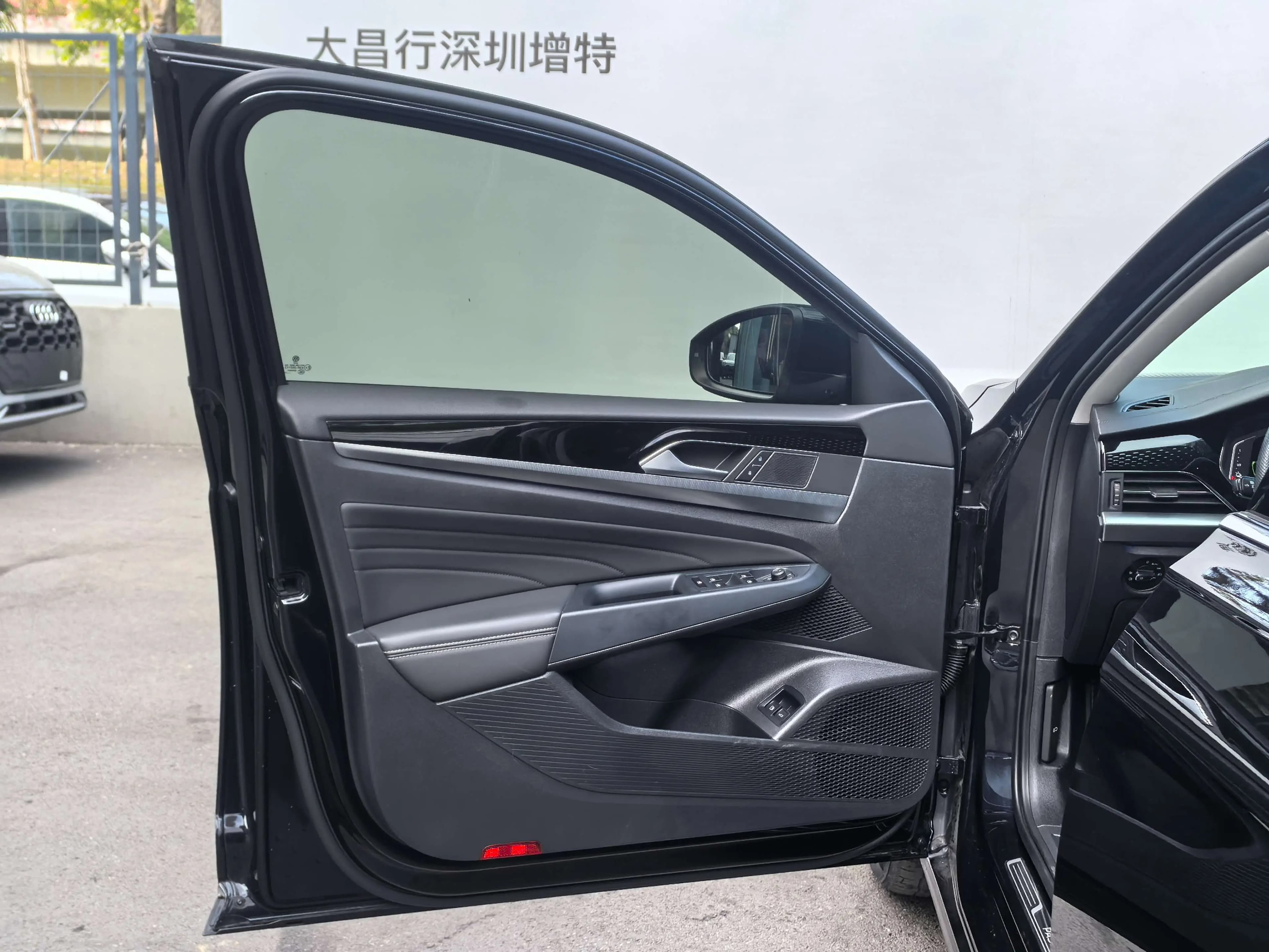 Volkswagen Passat PHEV 2022 г. 69584 км. — фото 21