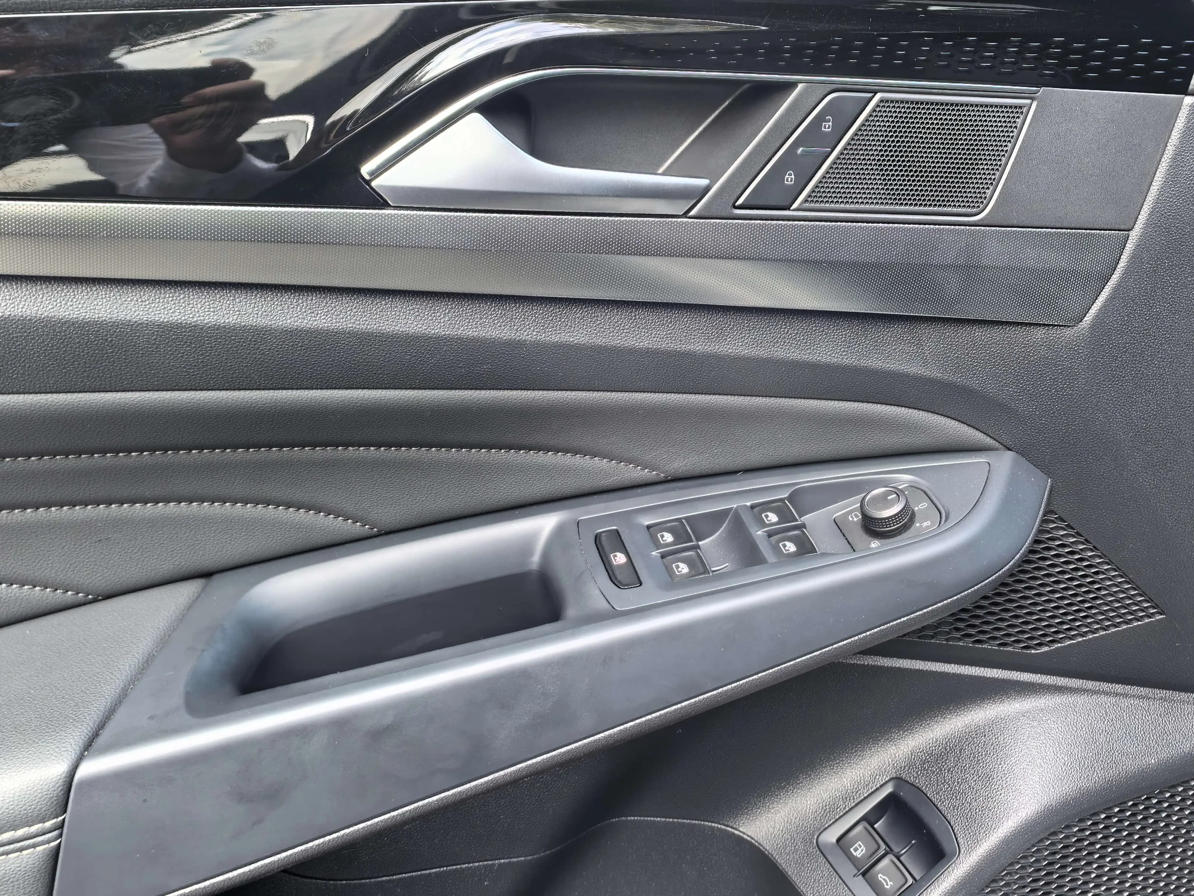 Volkswagen Passat PHEV 2022 г. 69584 км. — фото 22