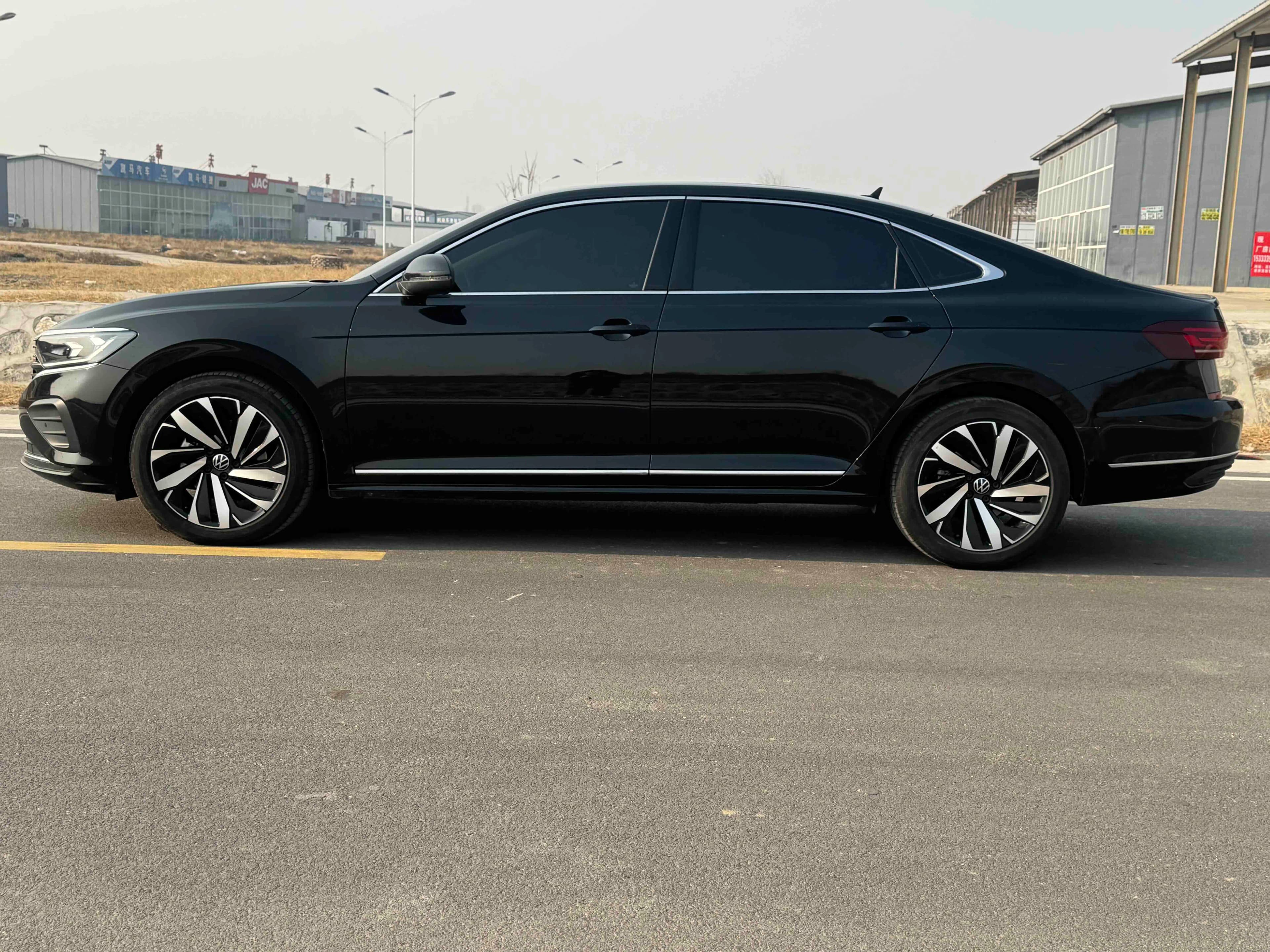 Volkswagen Passat 2024 г. 32086 км. — фото 3
