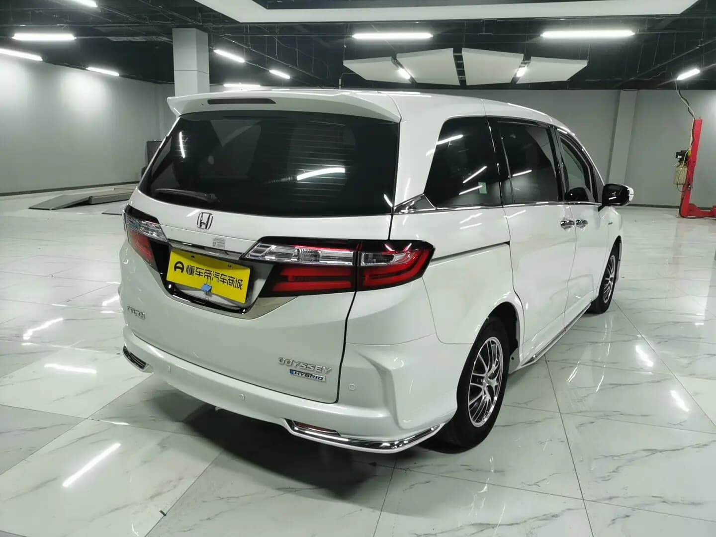 Honda Odyssey 2021 г. 75641 км. — фото 4