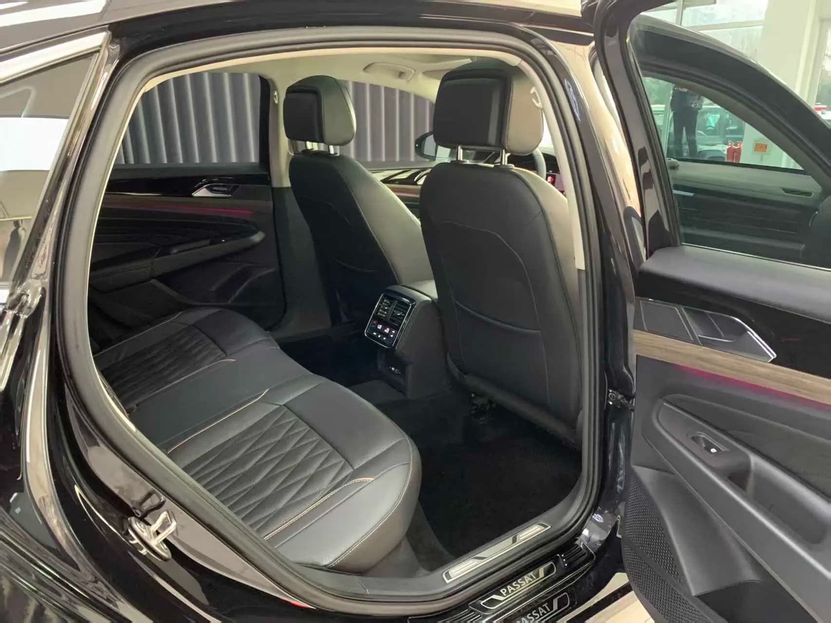 Volkswagen Passat 2021 г. 77124 км. — фото 16