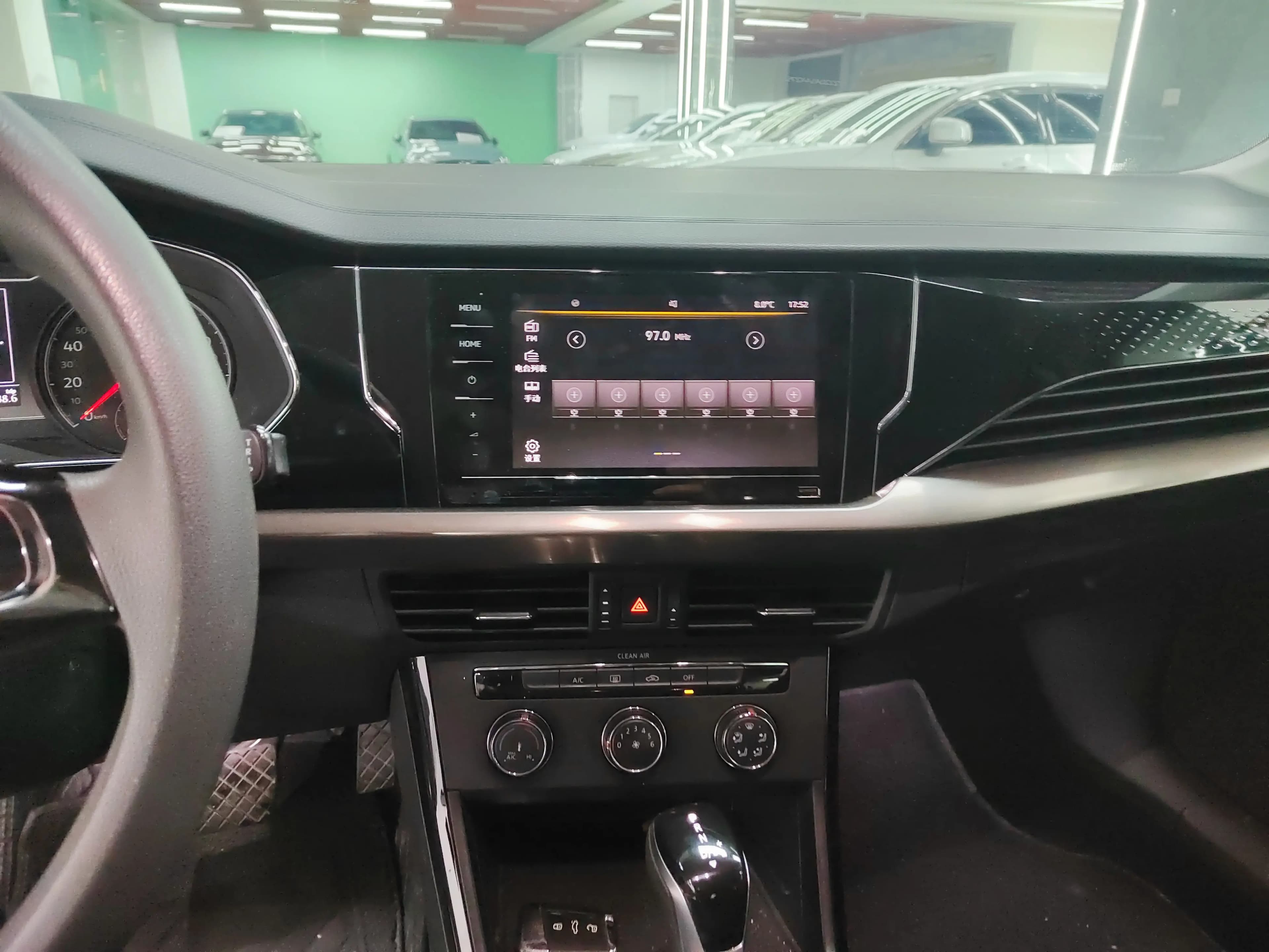 Volkswagen Passat 2021 г. 92125 км. — фото 12