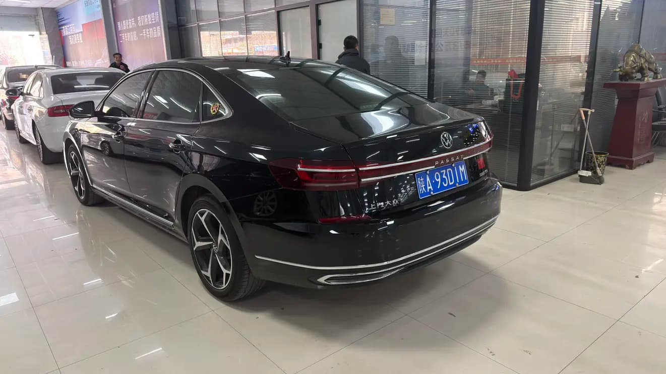 Volkswagen Passat 2024 г. 9127 км. — фото 3