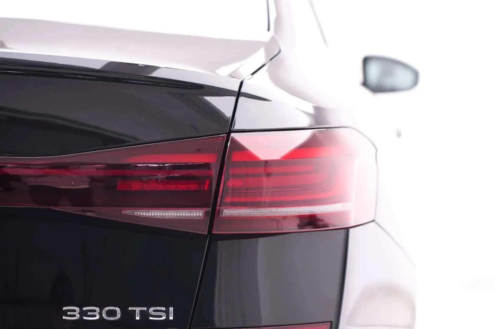 Volkswagen Passat 2023 г. 63287 км. — фото 6