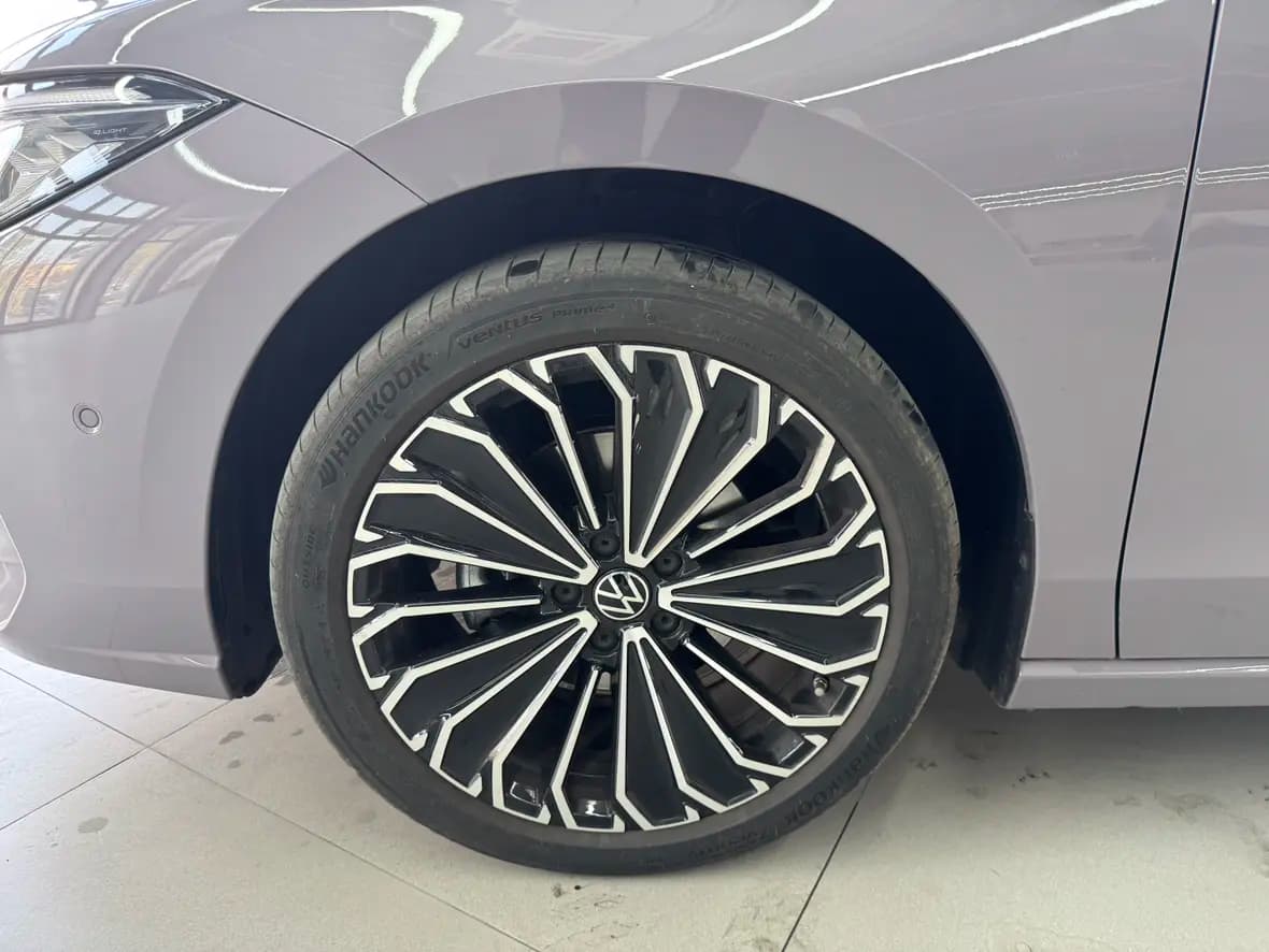 Volkswagen Passat 2025 г. 2188 км. — фото 5