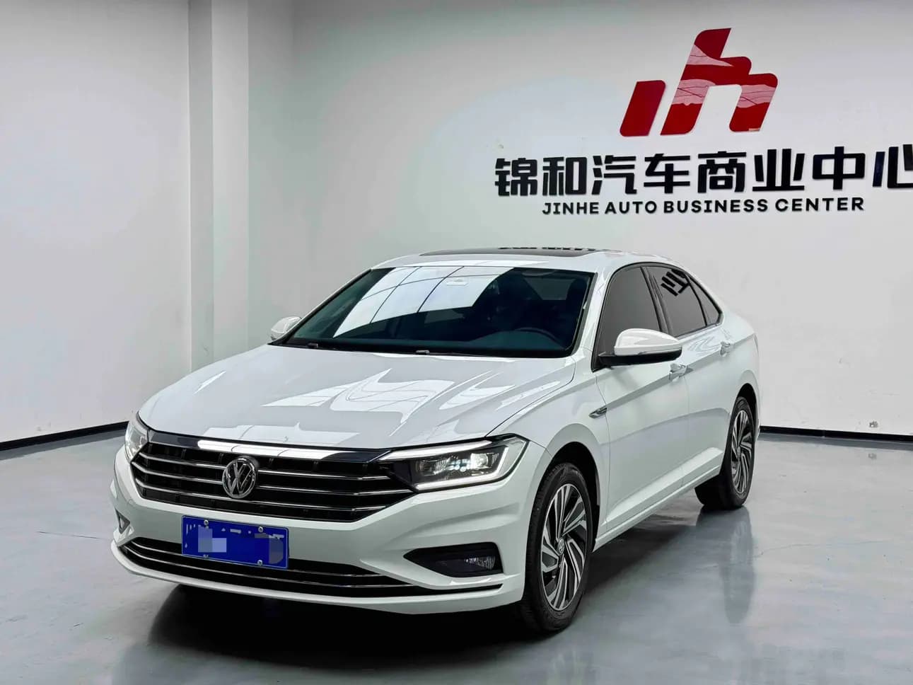 Volkswagen Sagitar 2021 г. 12013 км.