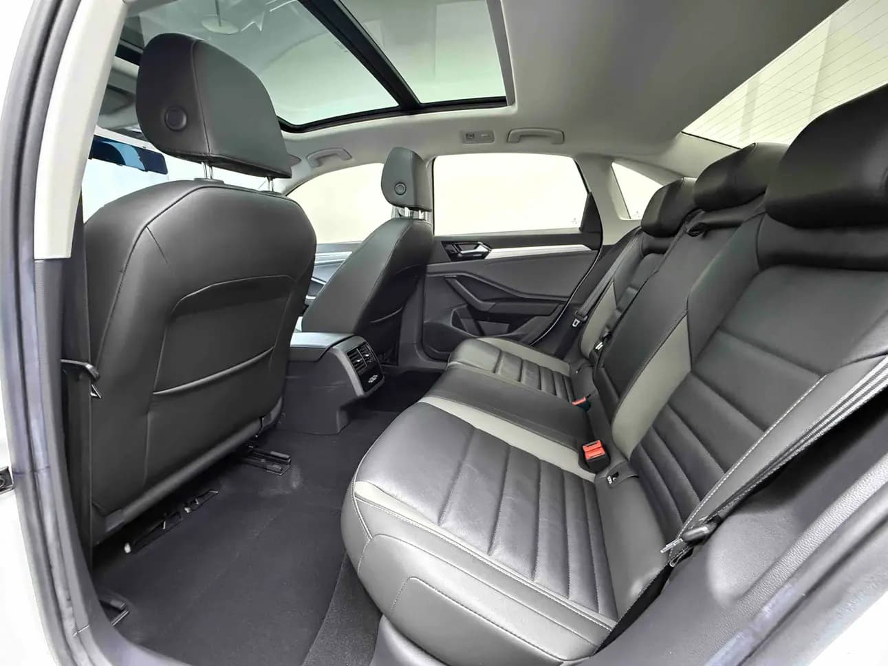 Volkswagen Sagitar 2021 г. 12013 км. — фото 10