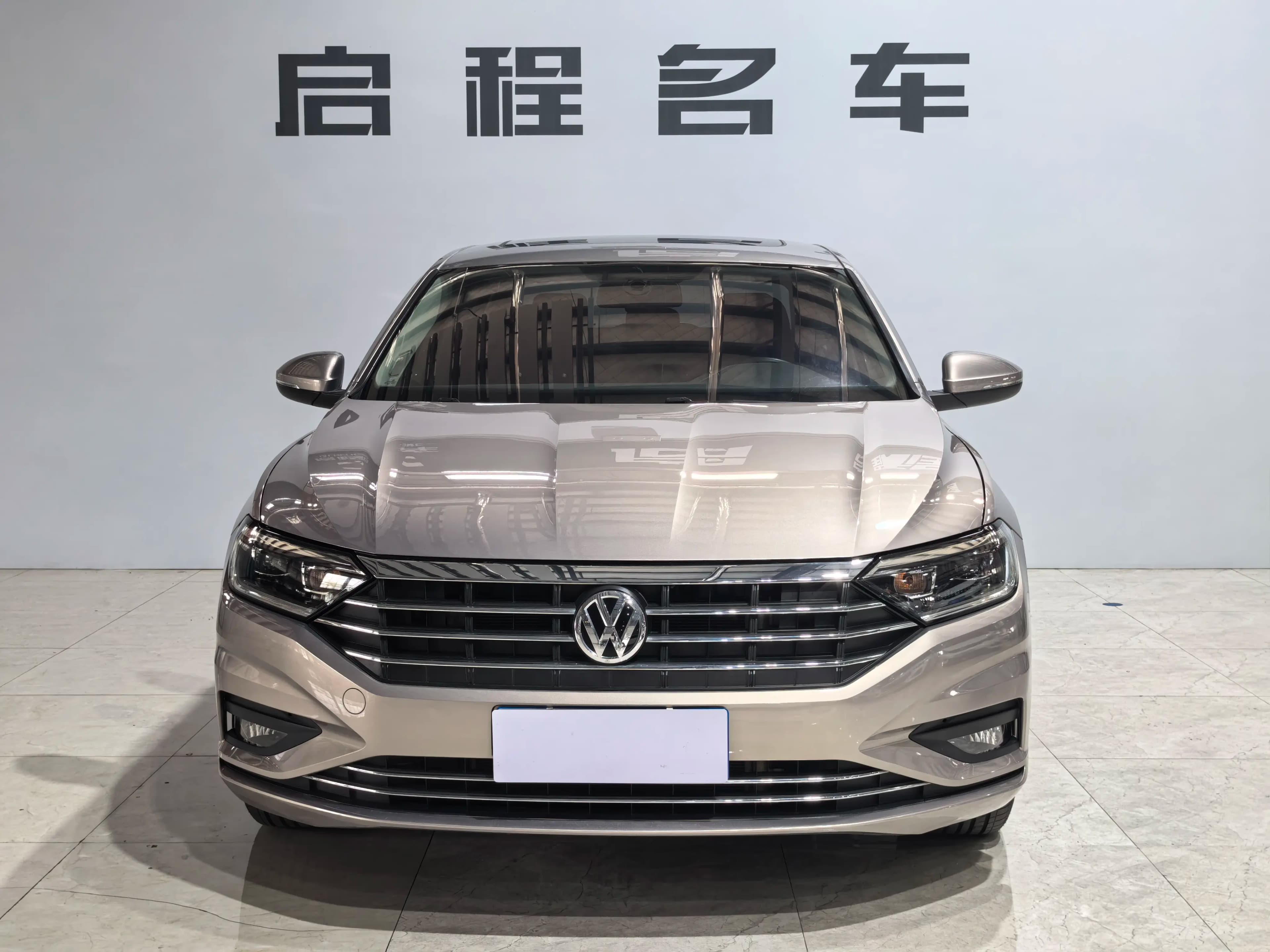 Volkswagen Sagitar 2022 г. 47073 км. — фото 2