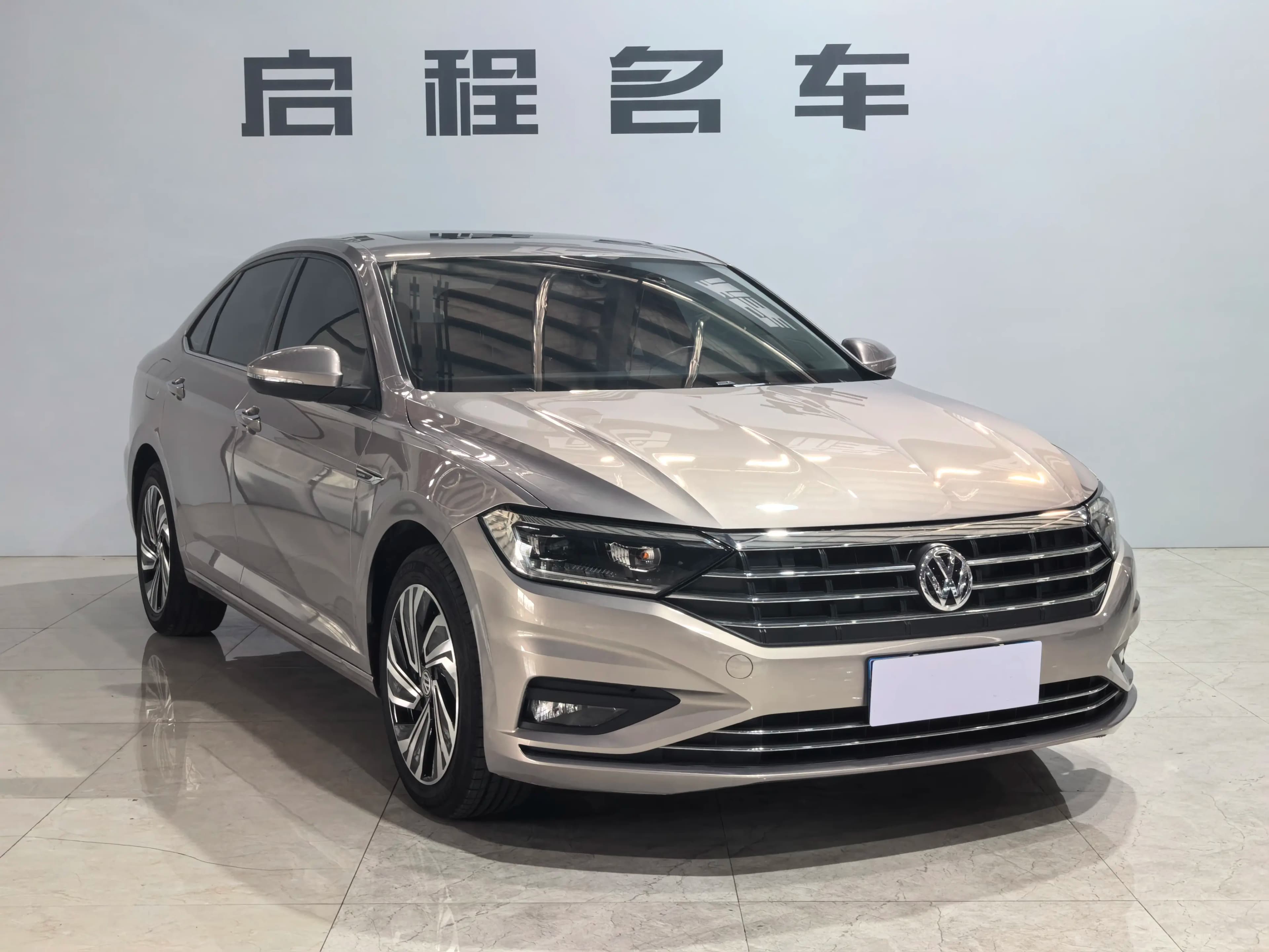 Volkswagen Sagitar 2022 г. 47073 км. — фото 3