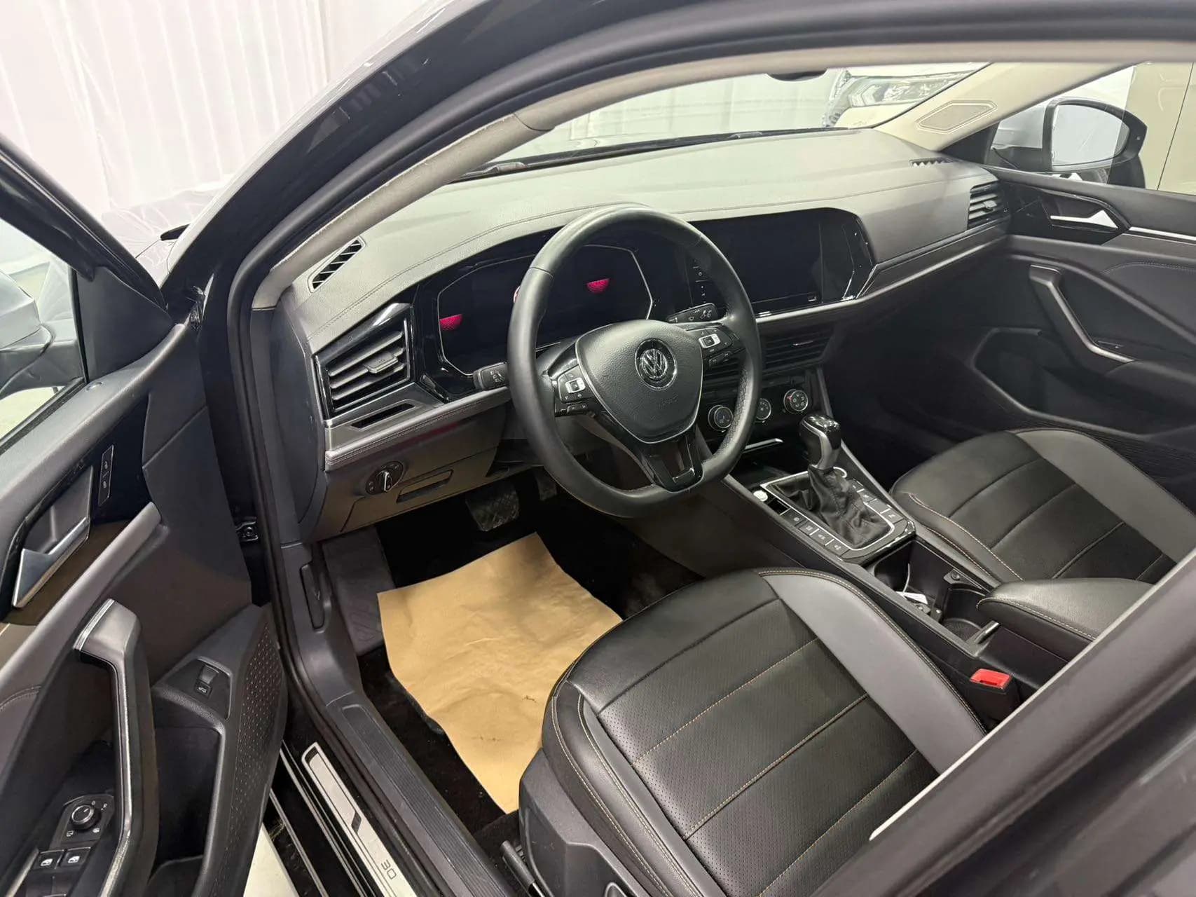 Volkswagen Sagitar 2021 г. 49105 км. — фото 16