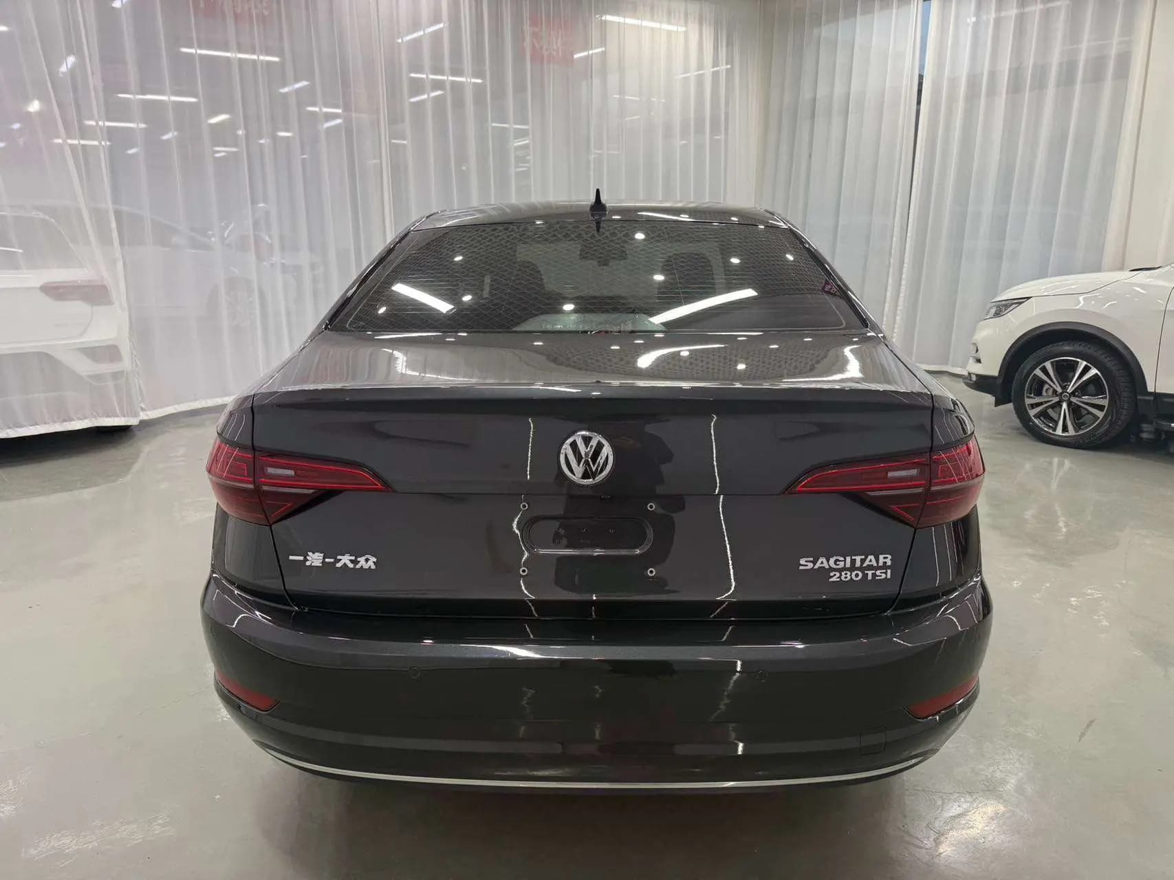 Volkswagen Sagitar 2021 г. 49105 км. — фото 4
