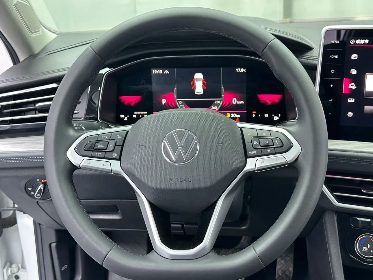 Volkswagen Sagitar 2022 г. 42619 км. — фото 12