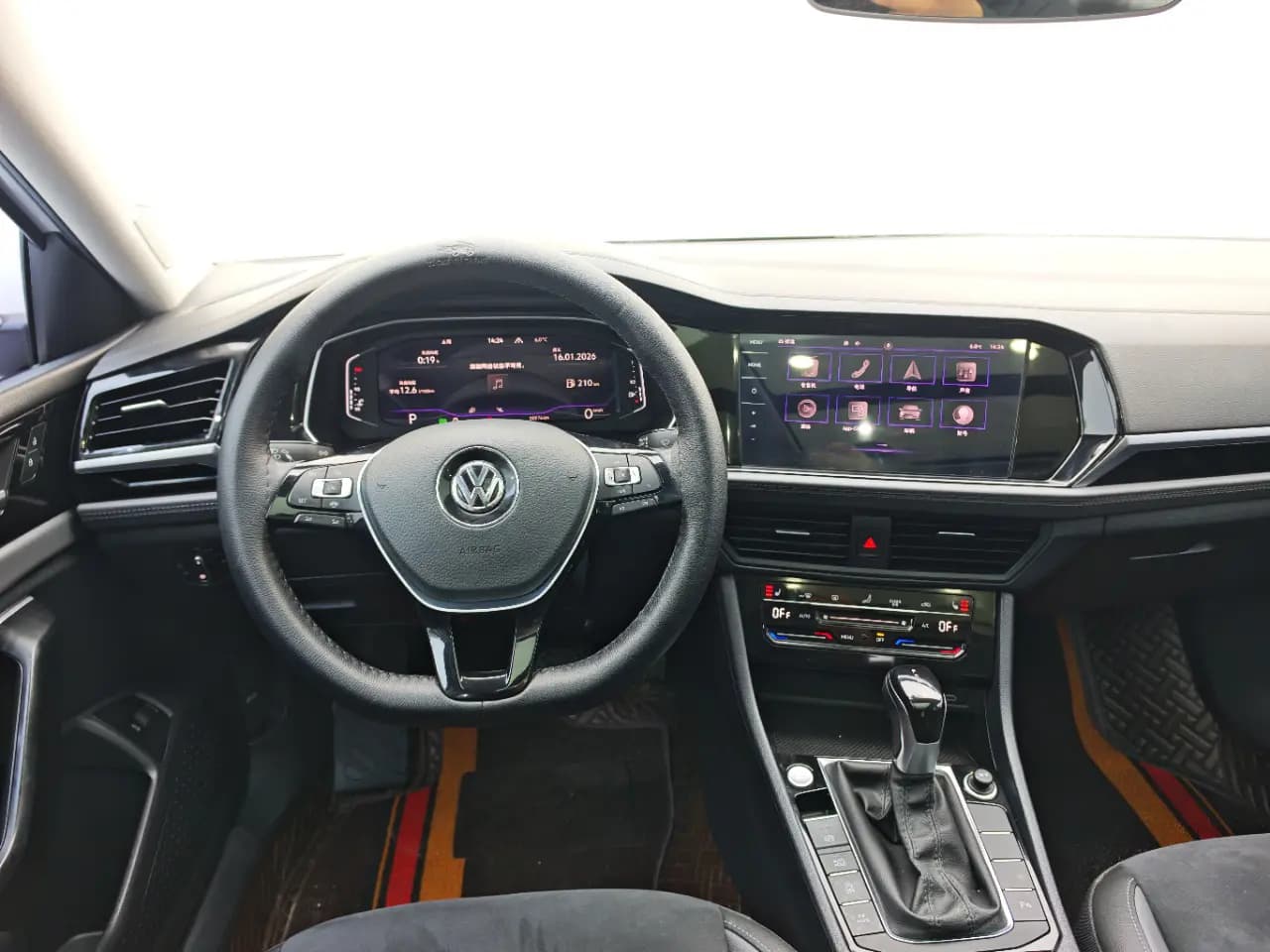 Volkswagen Sagitar 2022 г. 50121 км. — фото 9