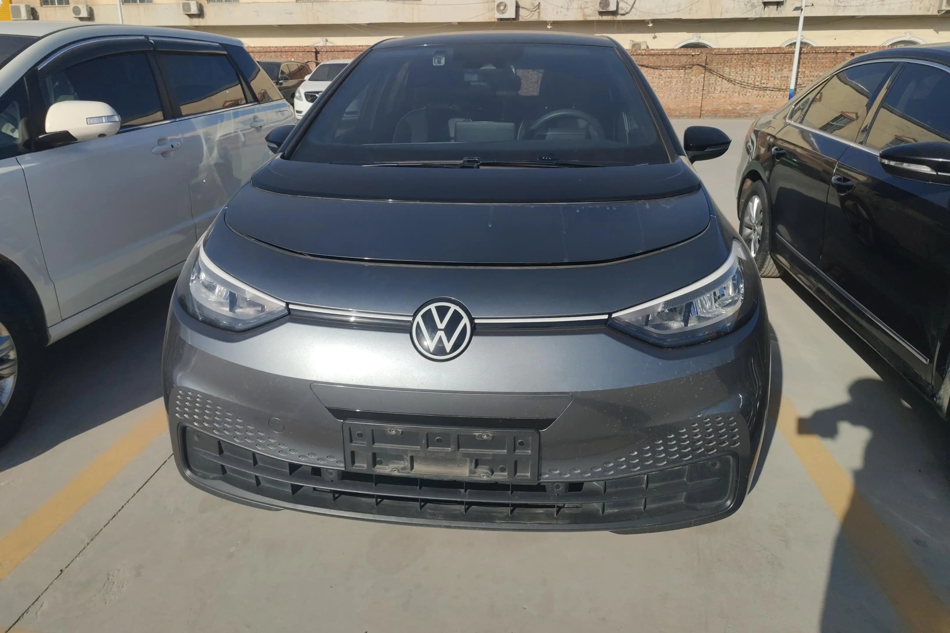 Volkswagen ID.3 2023 г. 57615 км. — фото 2