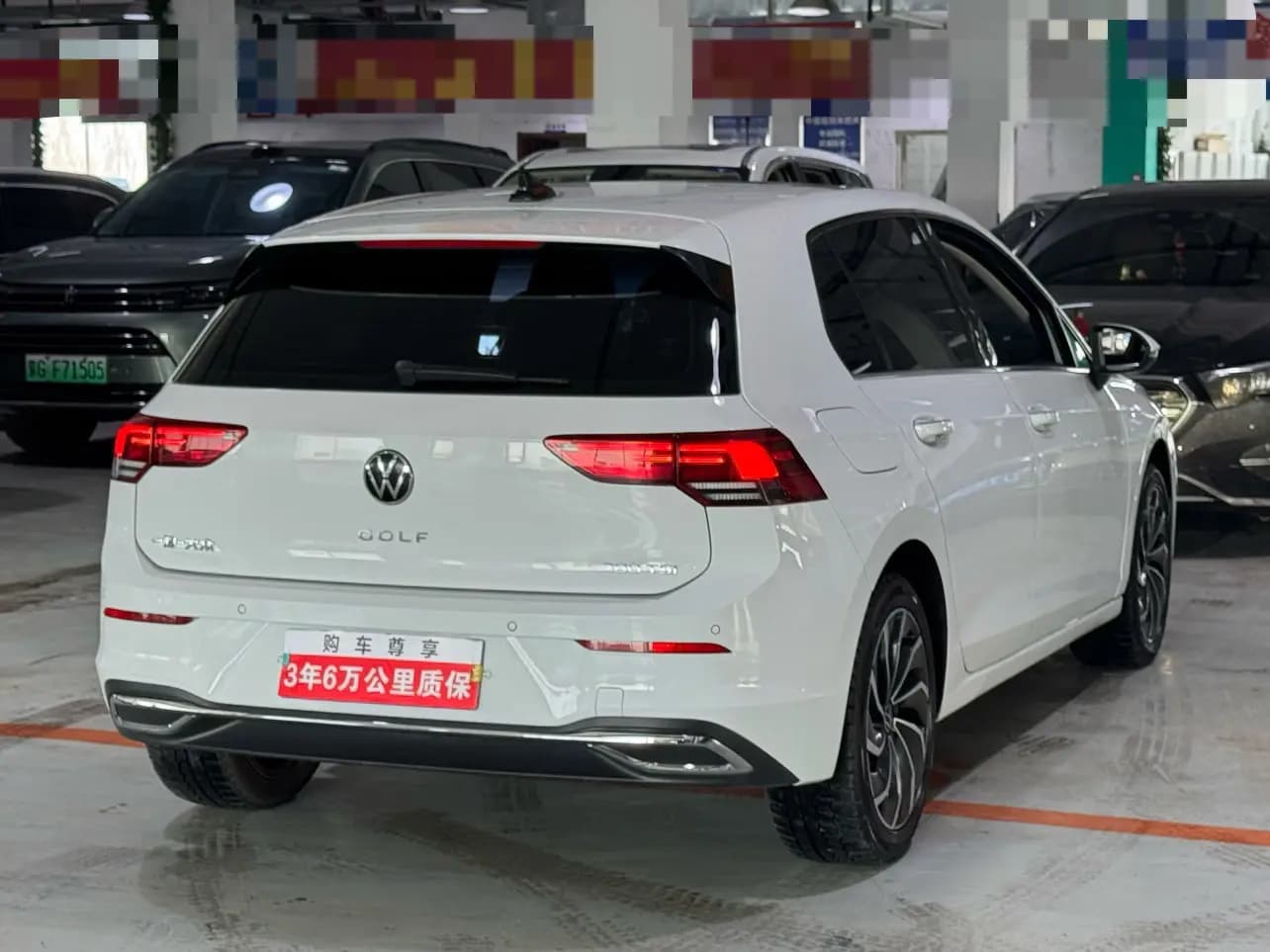 Volkswagen Golf 2023 г. 32087 км. — фото 4