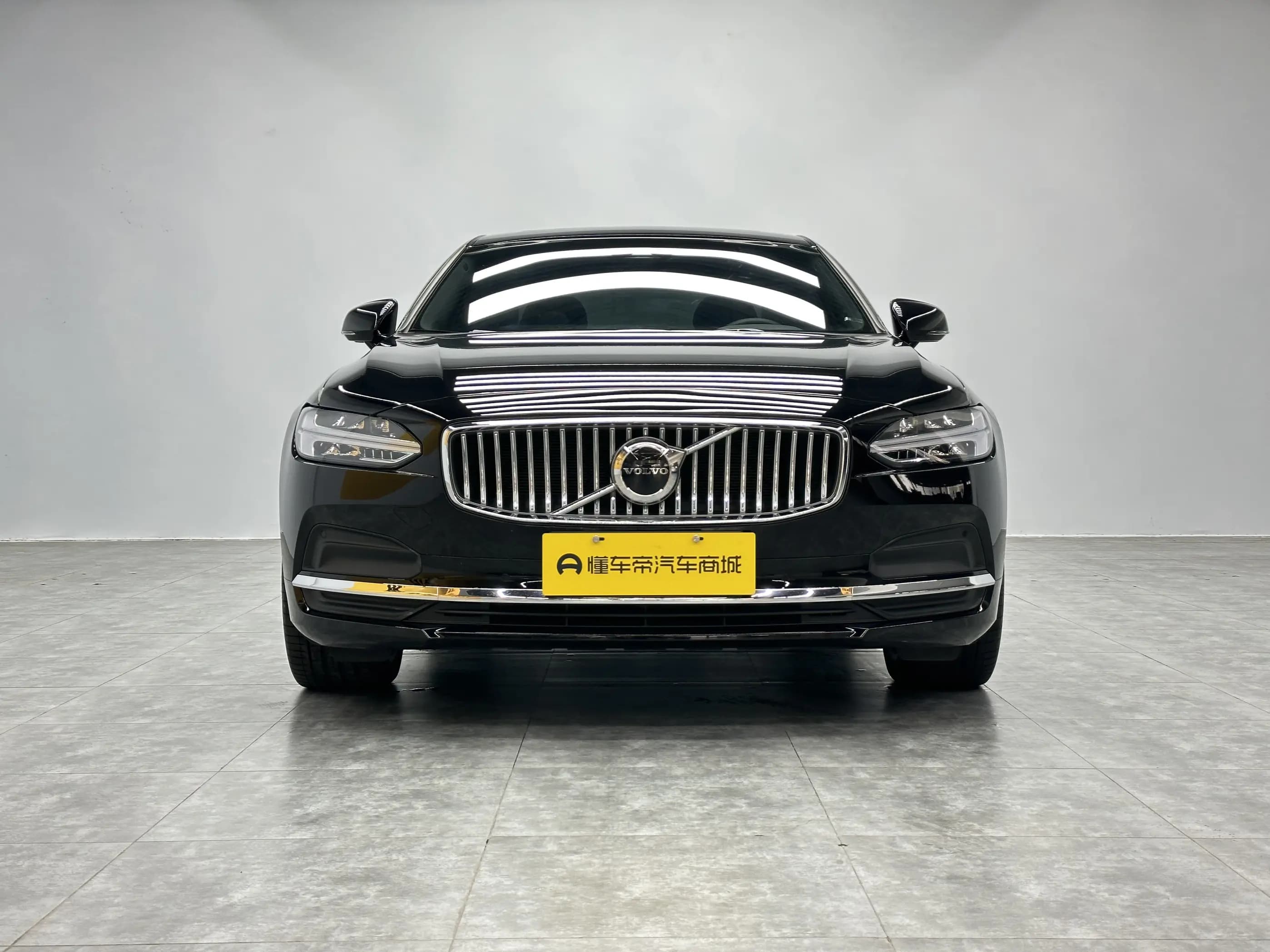 Volvo S90 2024 г. 23203 км. — фото 2