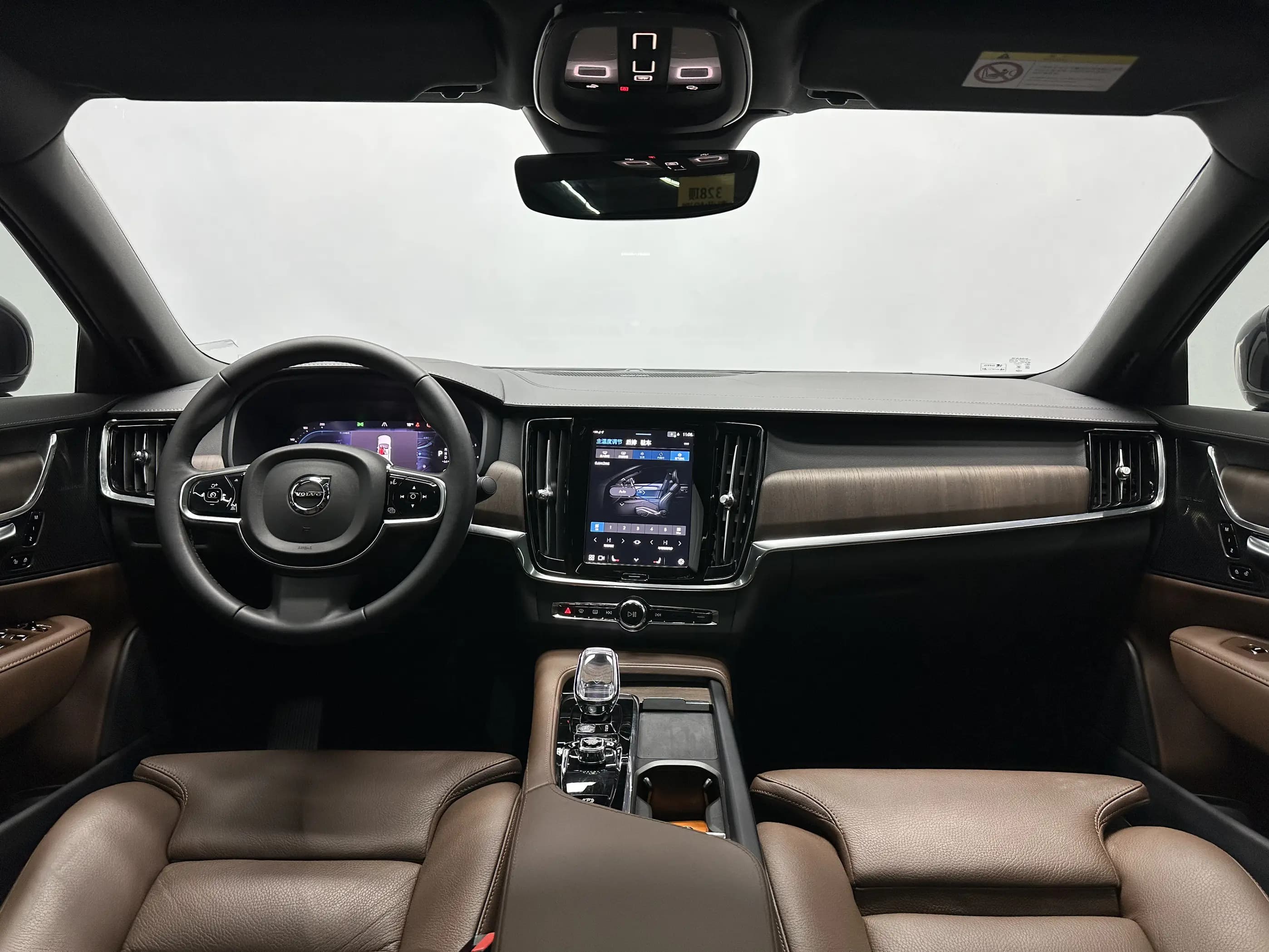 Volvo S90 2024 г. 23203 км. — фото 13