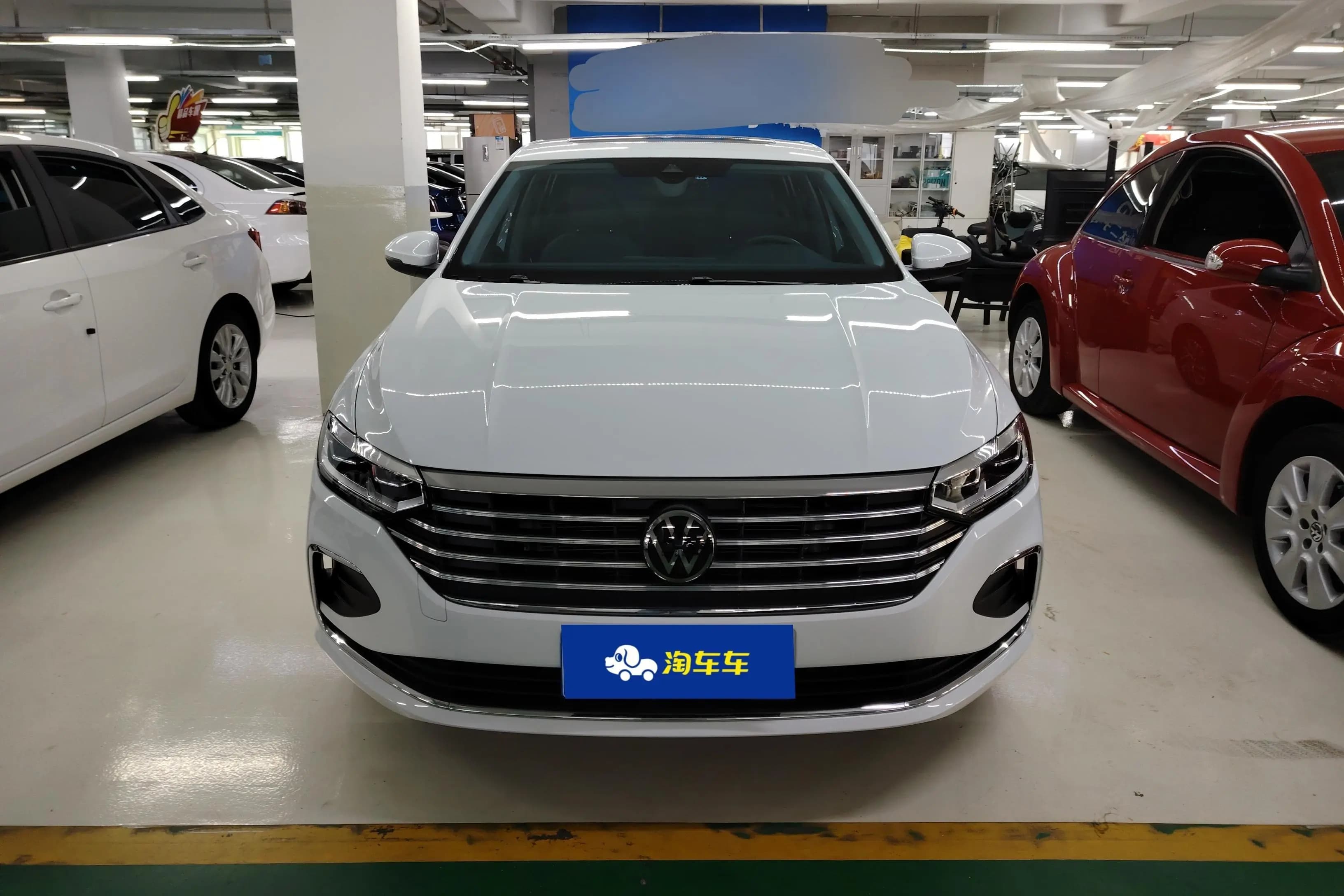 Volkswagen Lavida 2023 г. 22500 км. — фото 2