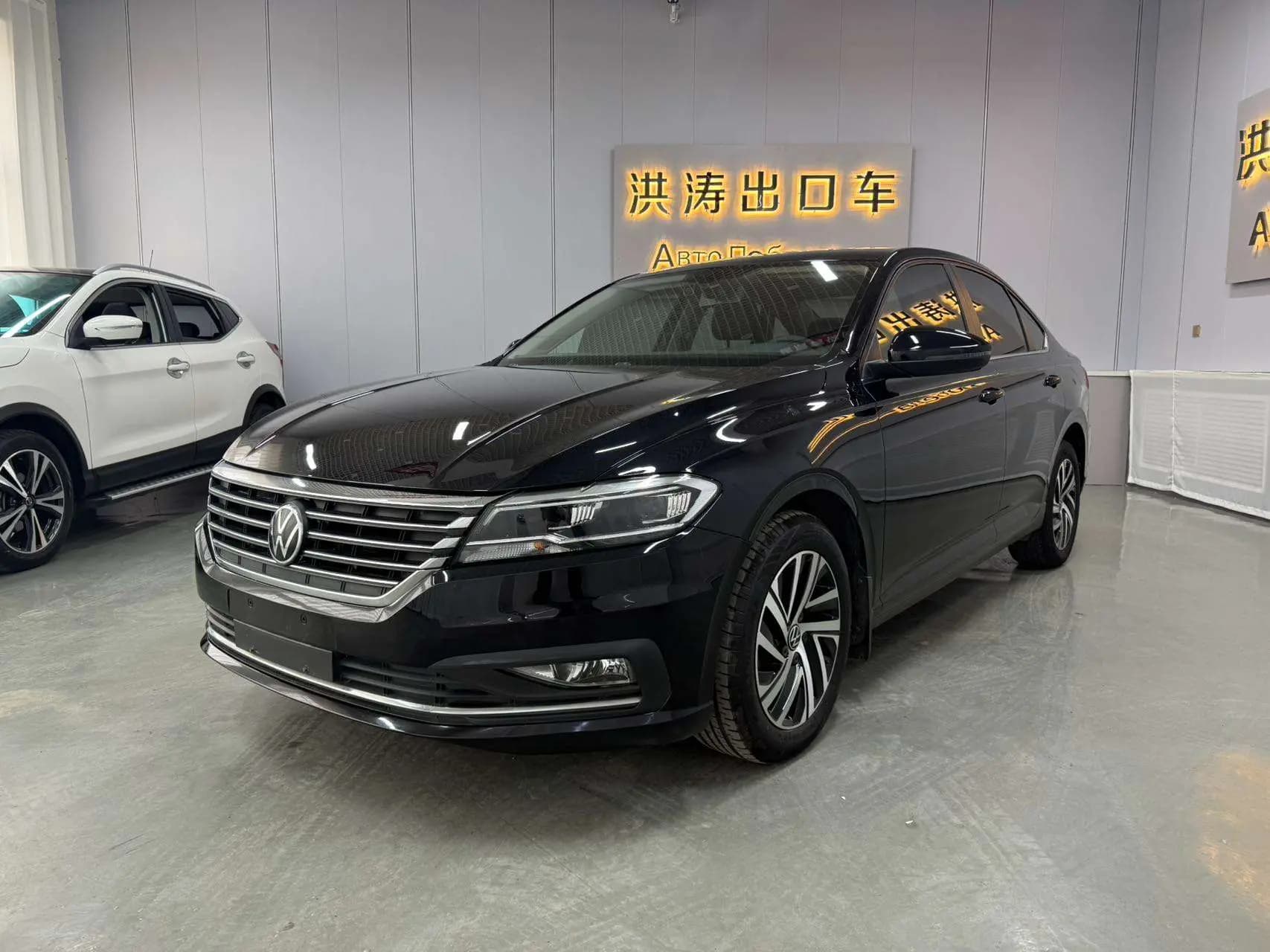 Volkswagen Lavida 1.4 TSI DSG (150 л.с.) 2022 г. 45001 км