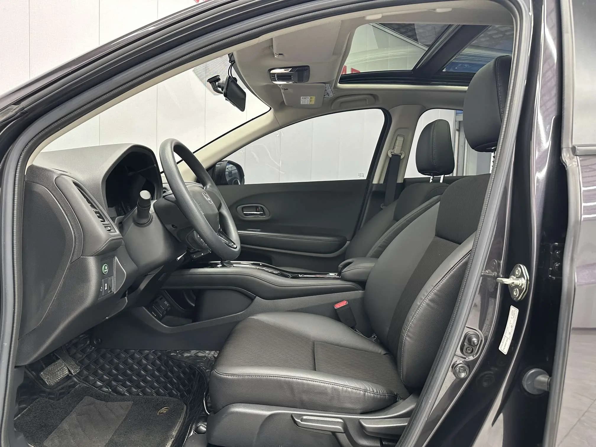 Honda Vezel 2022 г. 55059 км. — фото 14