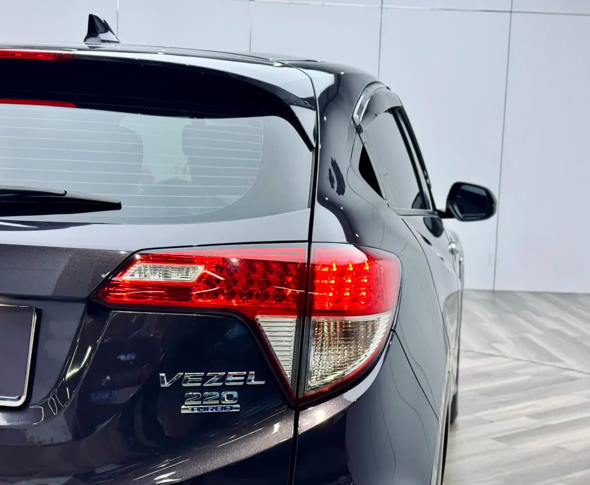 Honda Vezel 2021 г. 71093 км. — фото 8