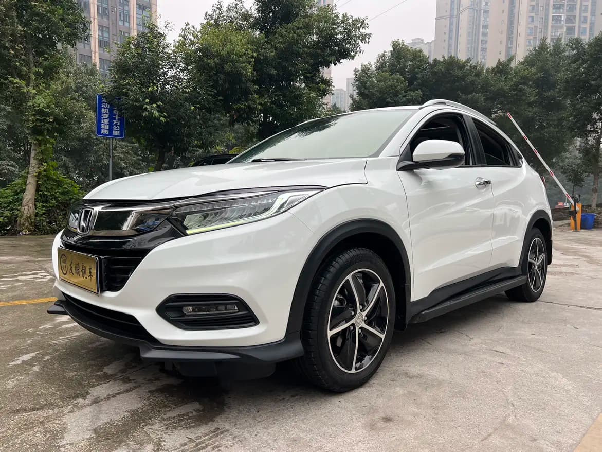 Honda Vezel 2021 г. 83095 км.