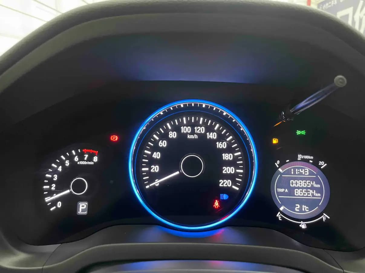 Honda Vezel 2022 г. 8698 км. — фото 13